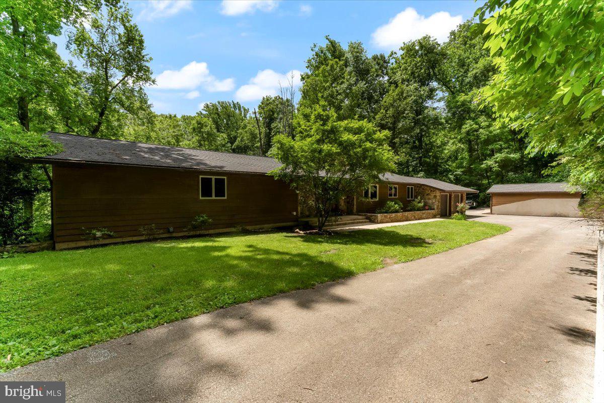 RADNOR HUNT - Residential