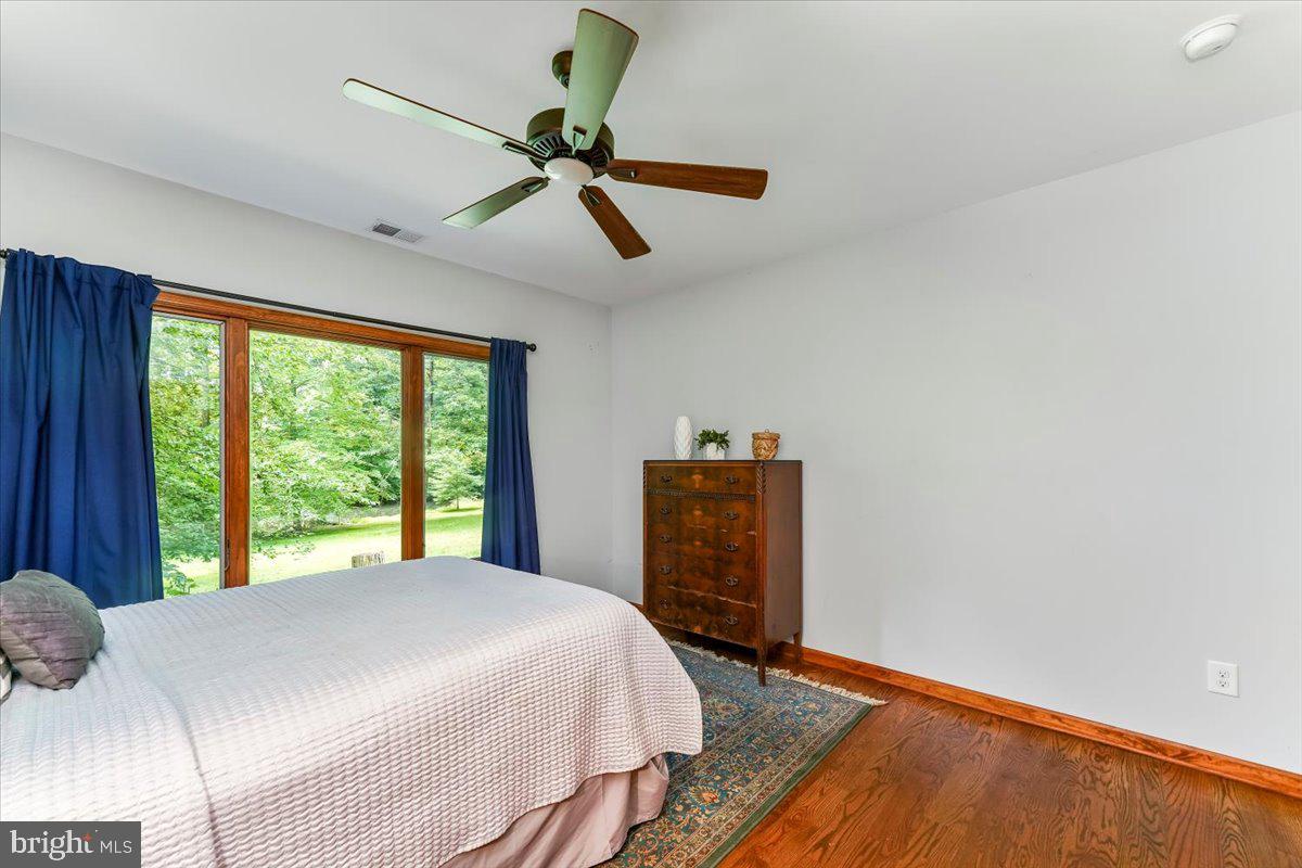 RADNOR HUNT - Residential