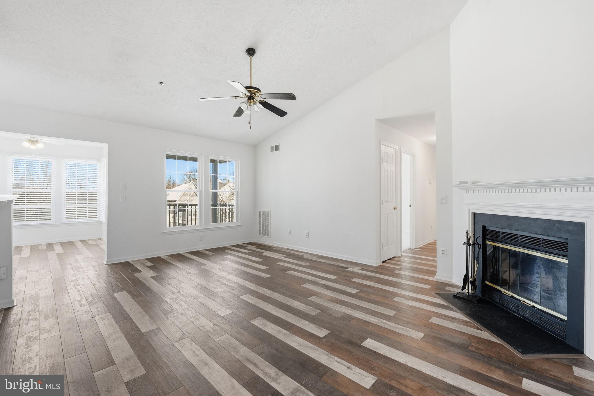 SHERBROOKE CONDO - Residential