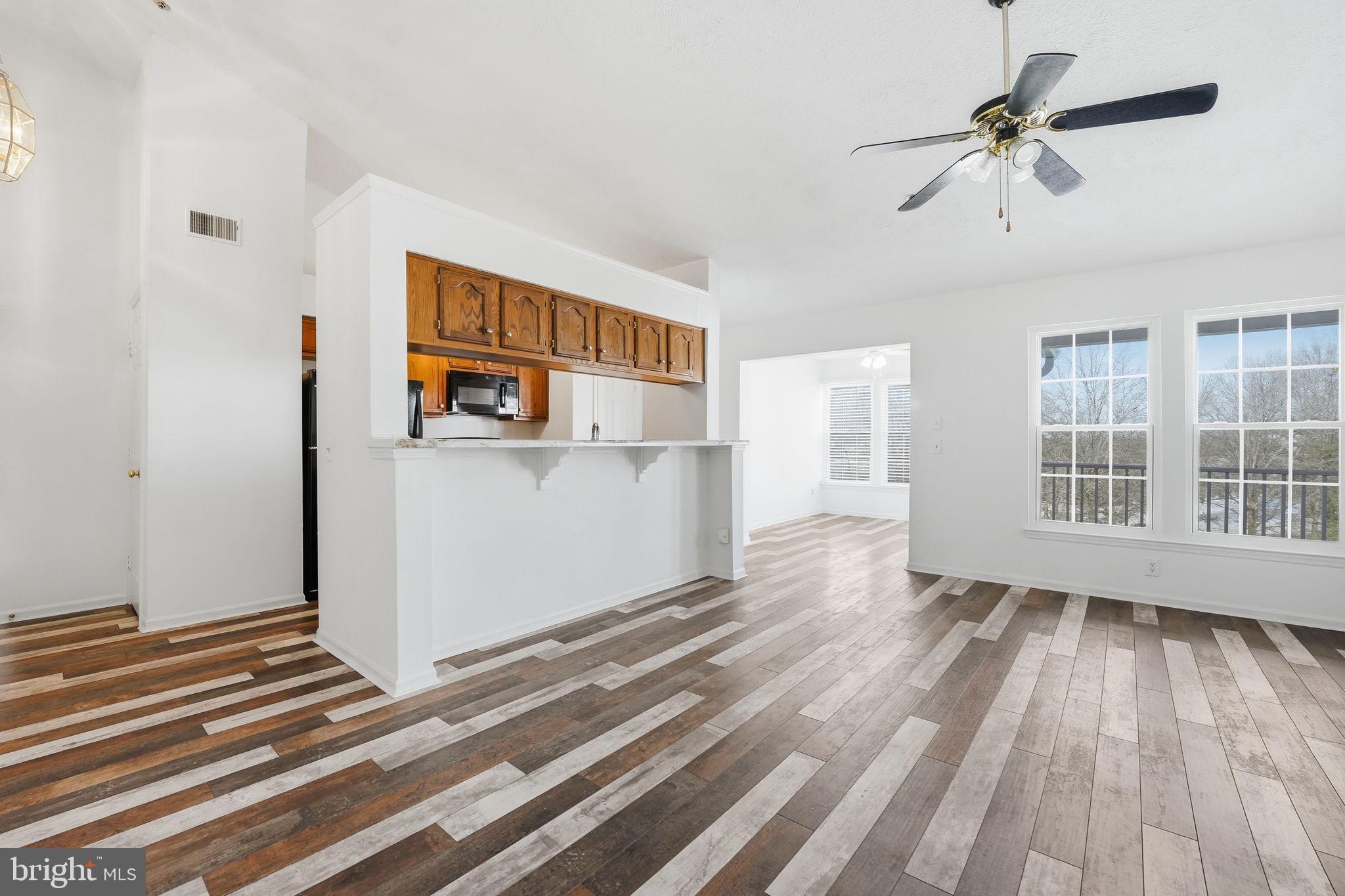 SHERBROOKE CONDO - Residential