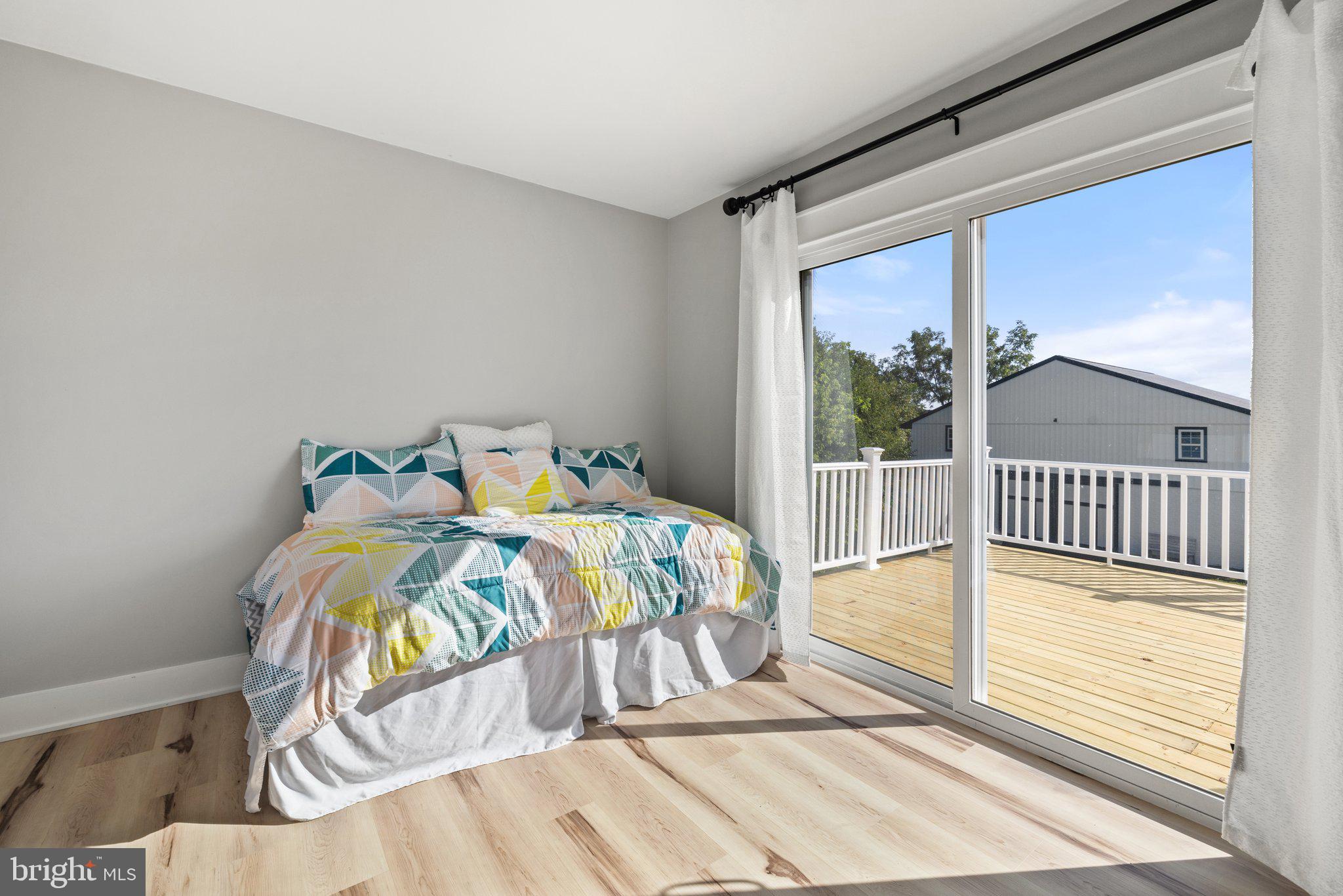 VALLEY GREEN - Residential