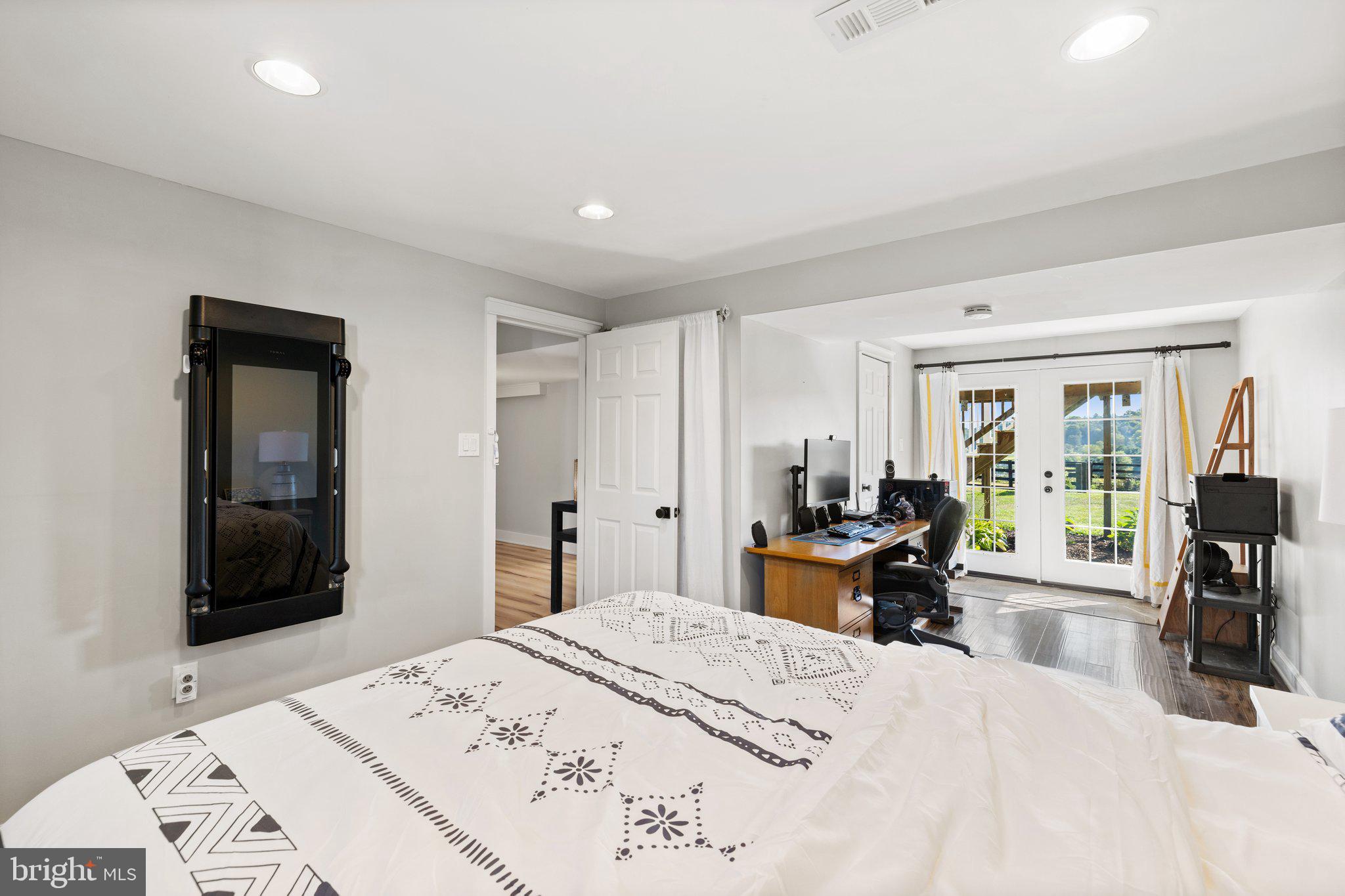 VALLEY GREEN - Residential