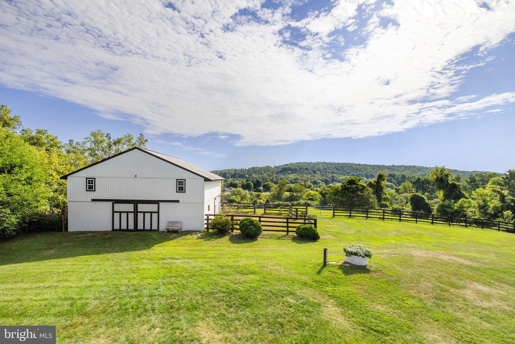 VALLEY GREEN - Residential