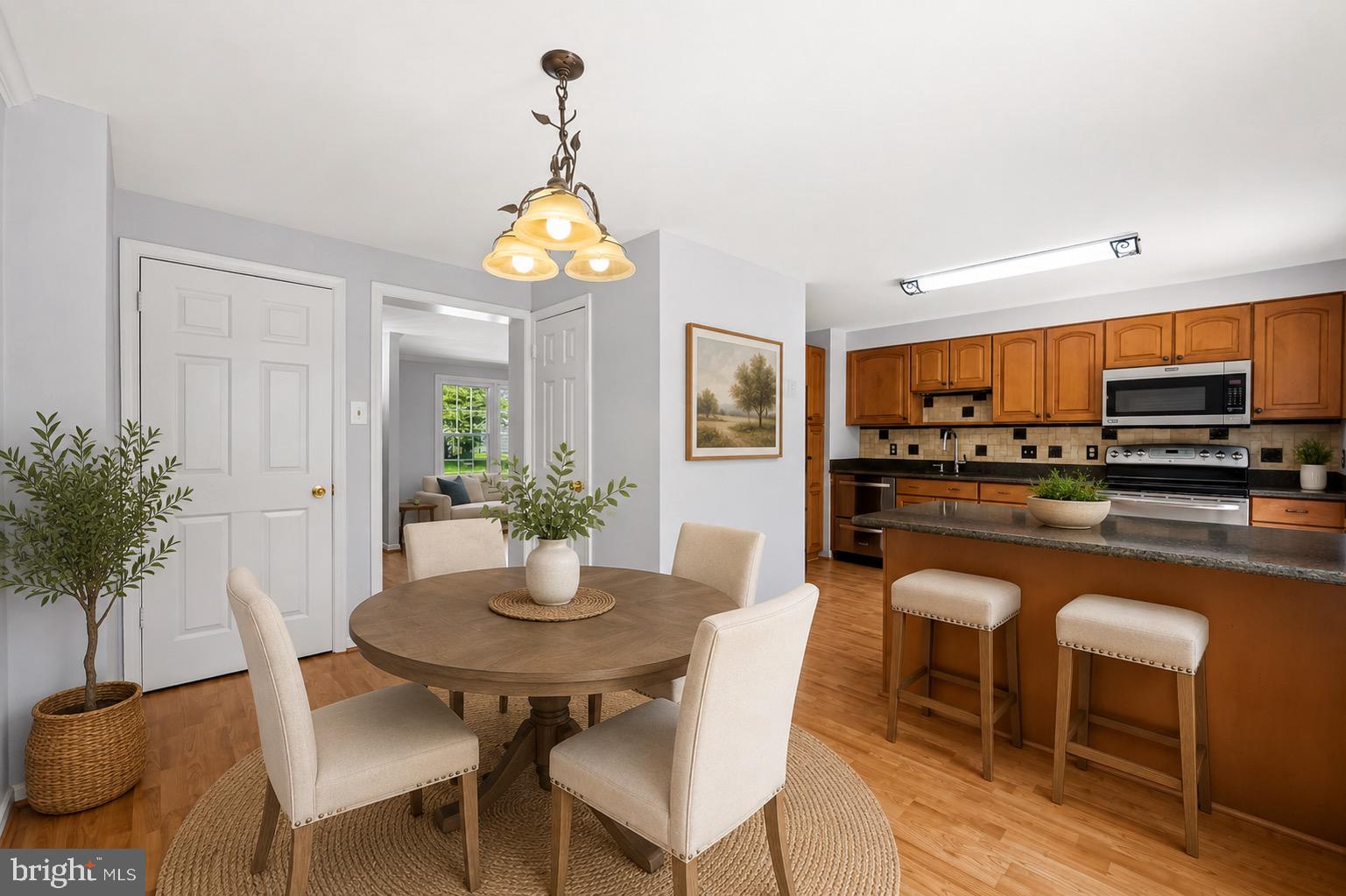 11 CRAFTSMAN COURT
