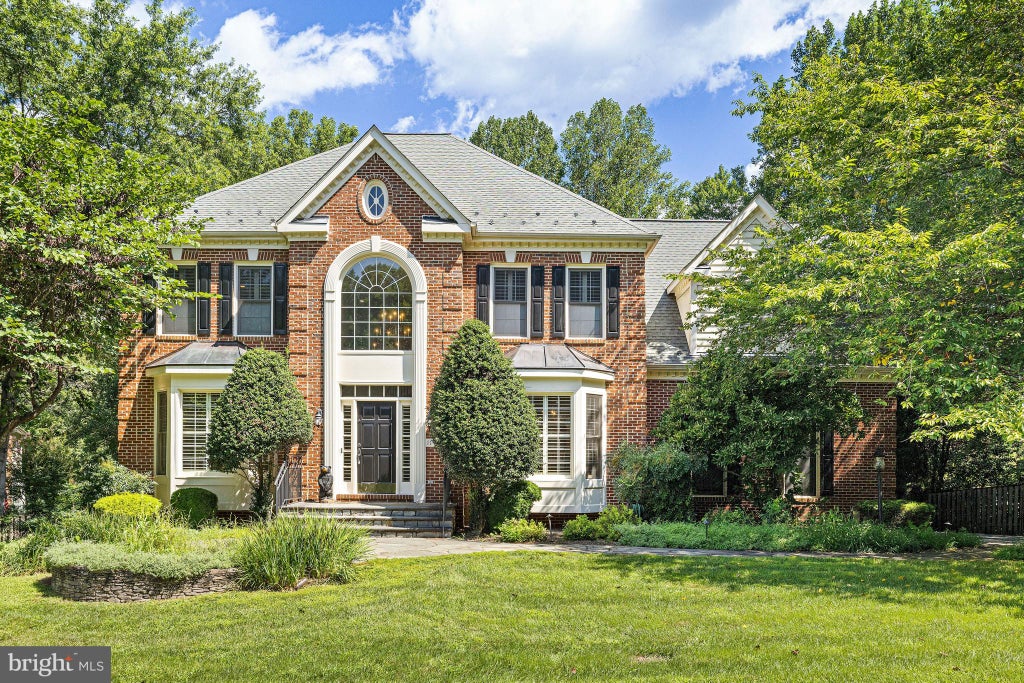 Photo of 11404 Green Moor Lane, OAKTON, VA 22124 (MLS # VAFX2335740)