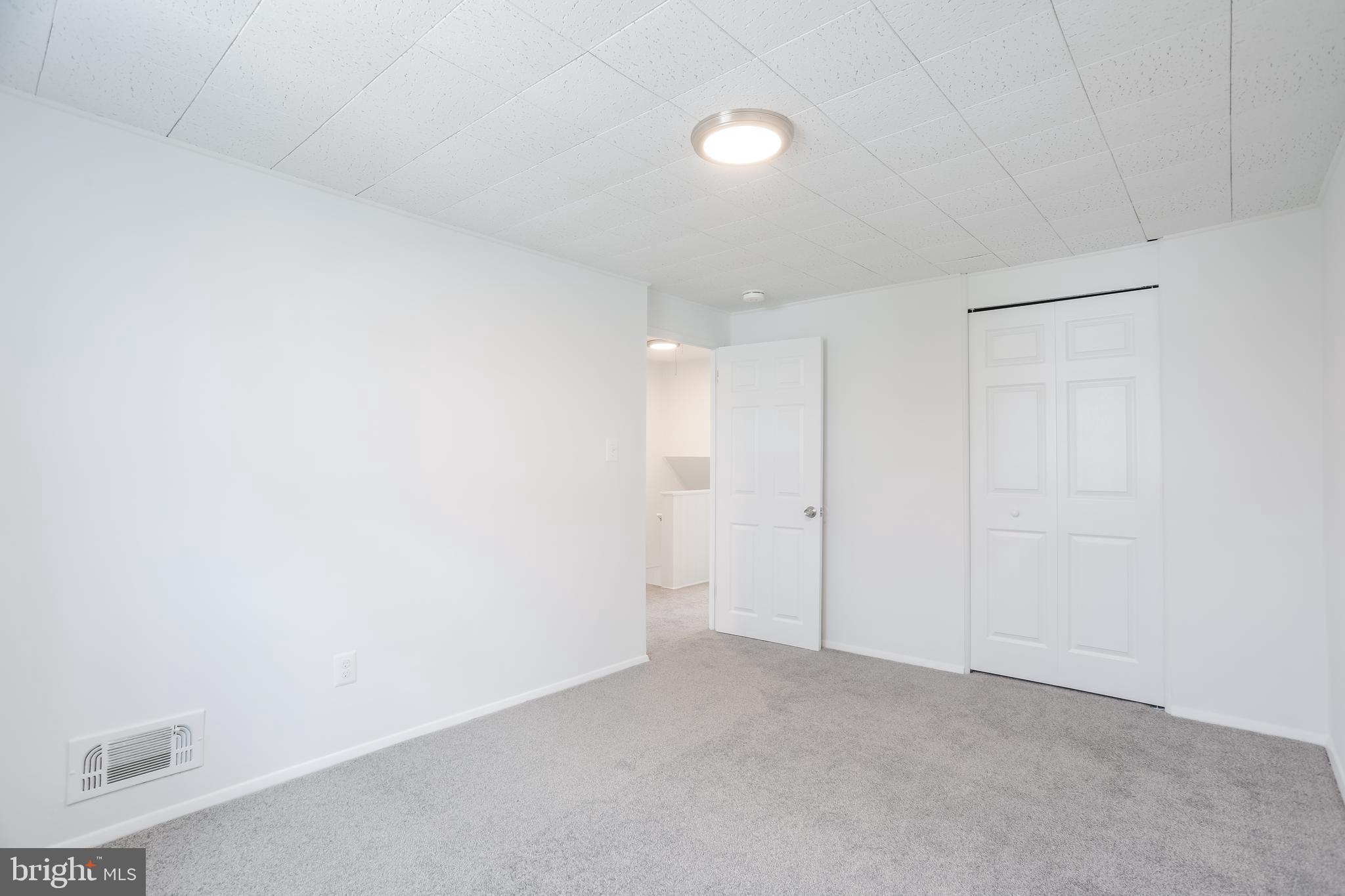 EASTFIELD - Residential Lease