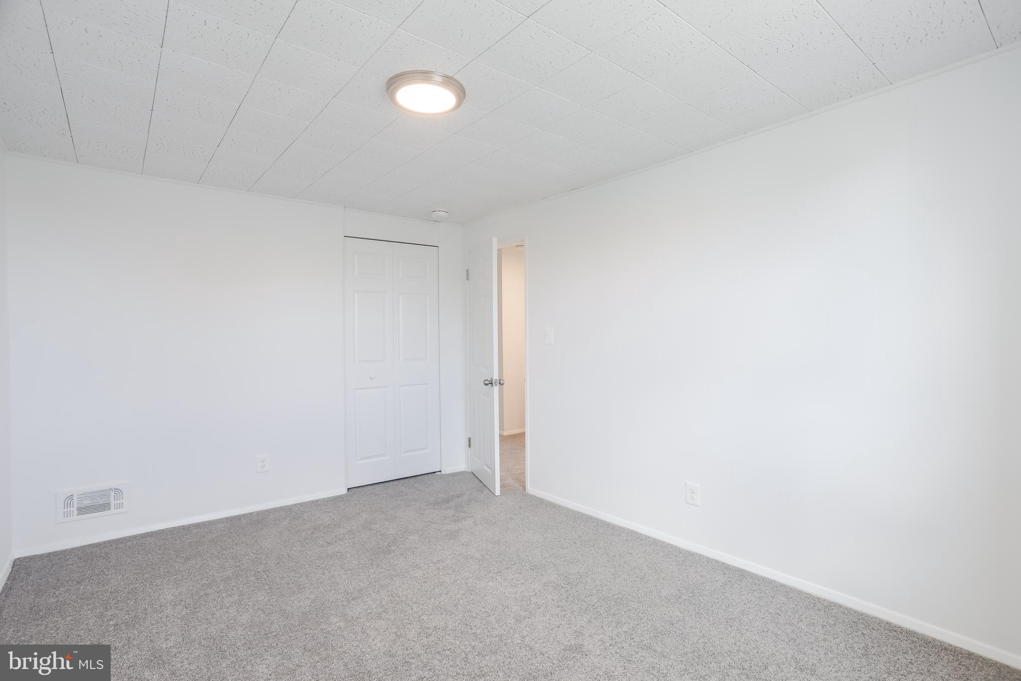 EASTFIELD - Residential Lease