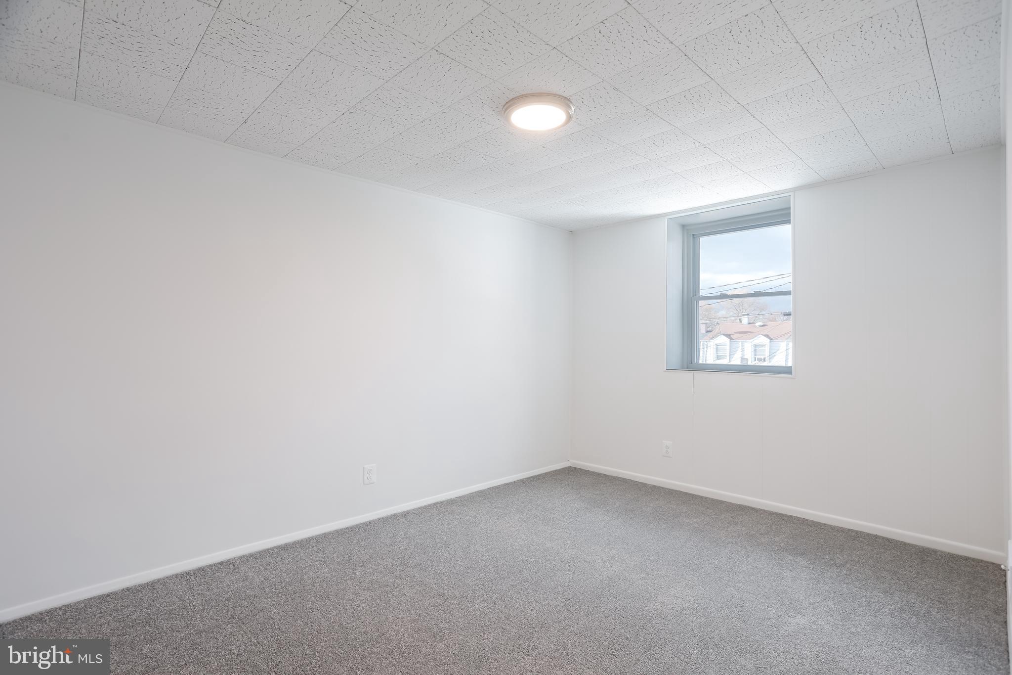 EASTFIELD - Residential Lease