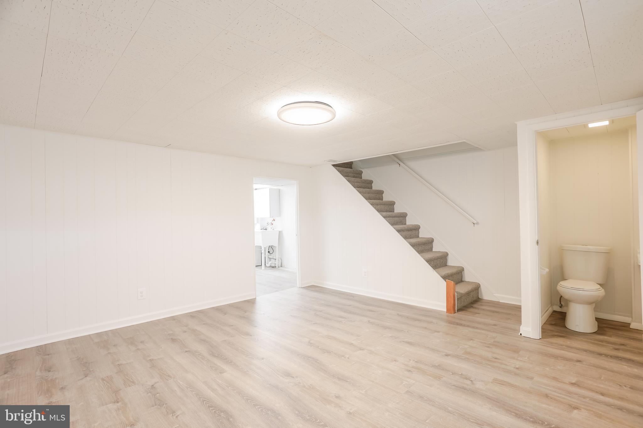 EASTFIELD - Residential Lease