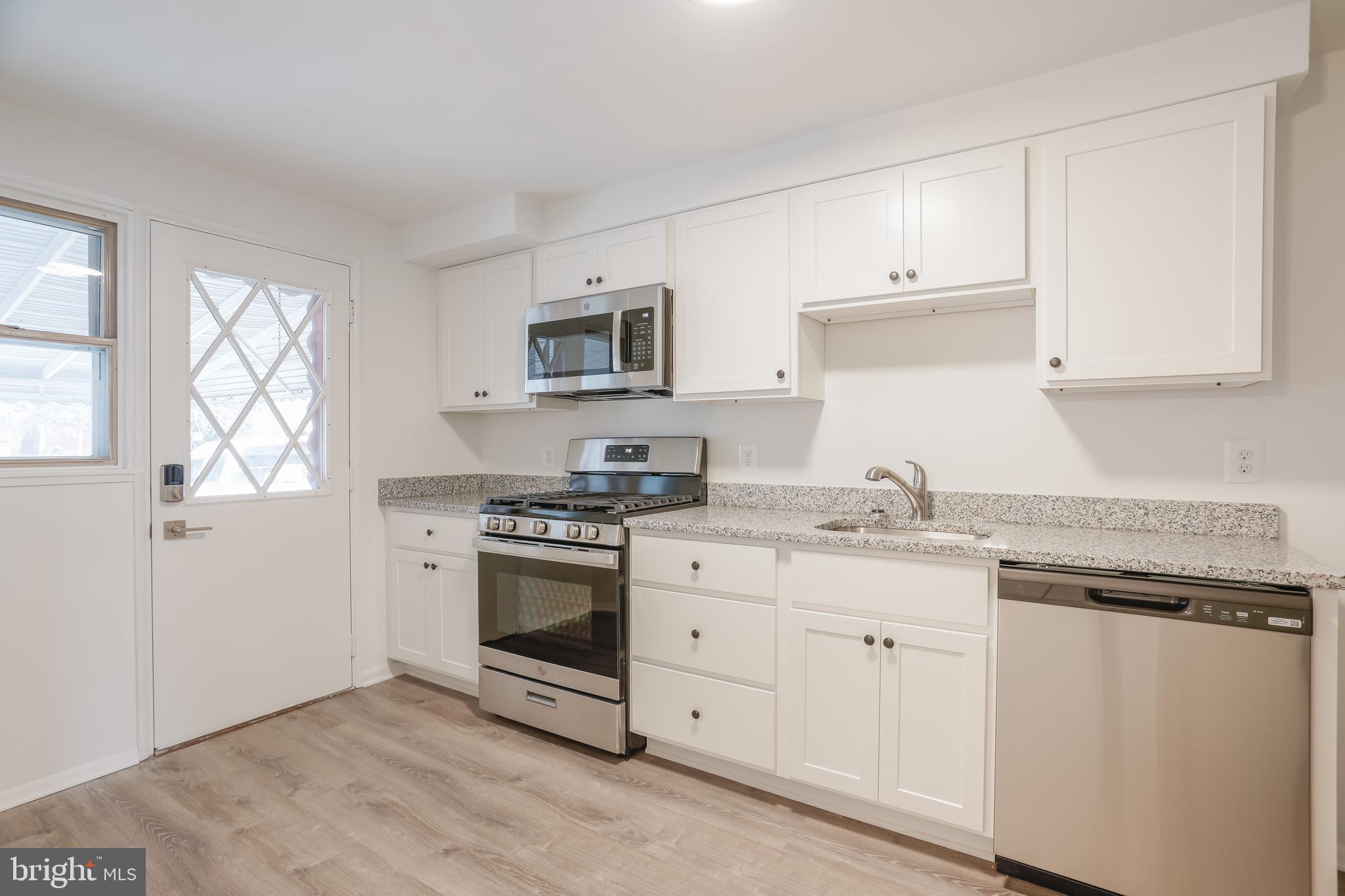 EASTFIELD - Residential Lease