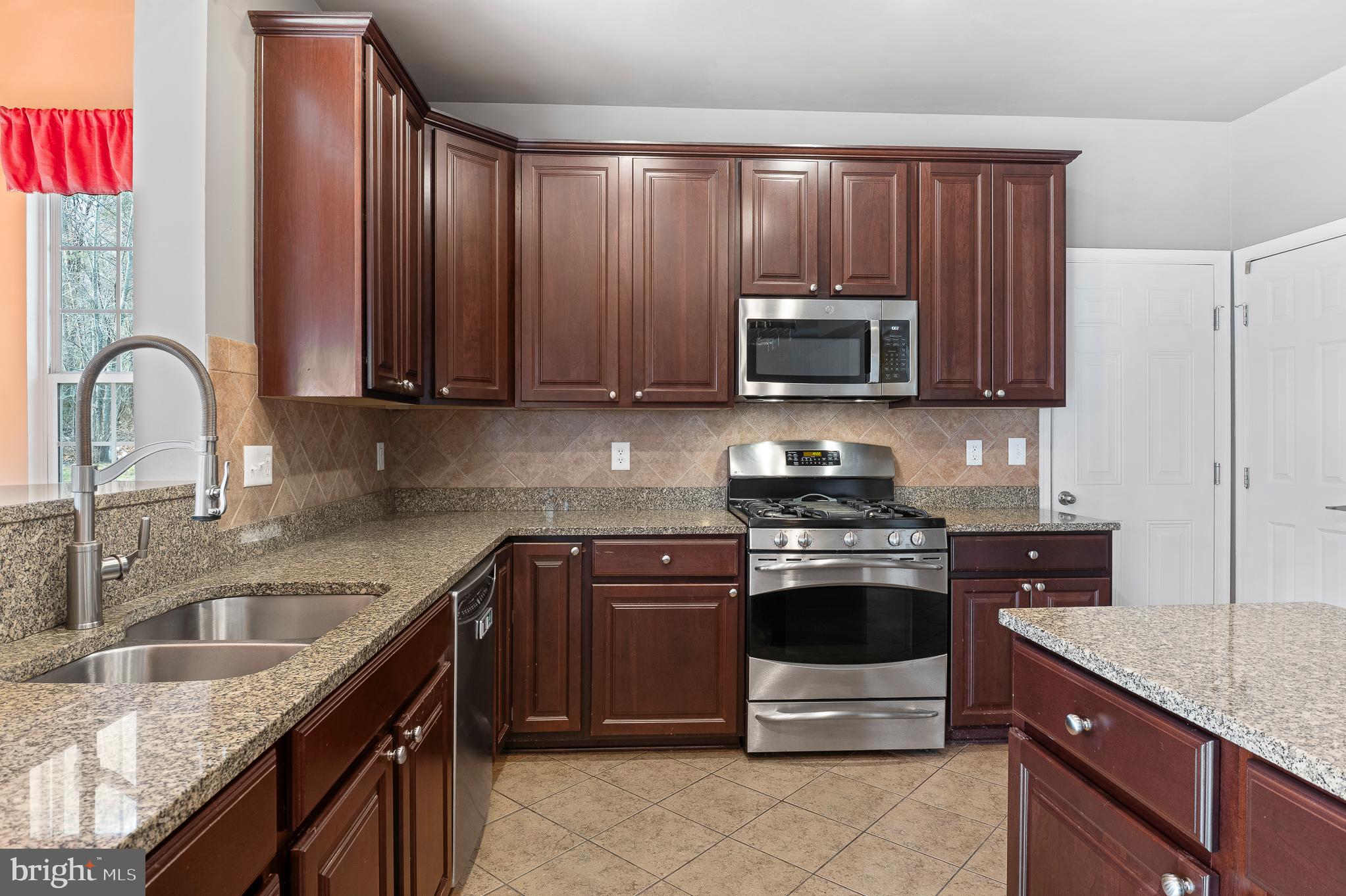 WILLOW WOODS - Residential