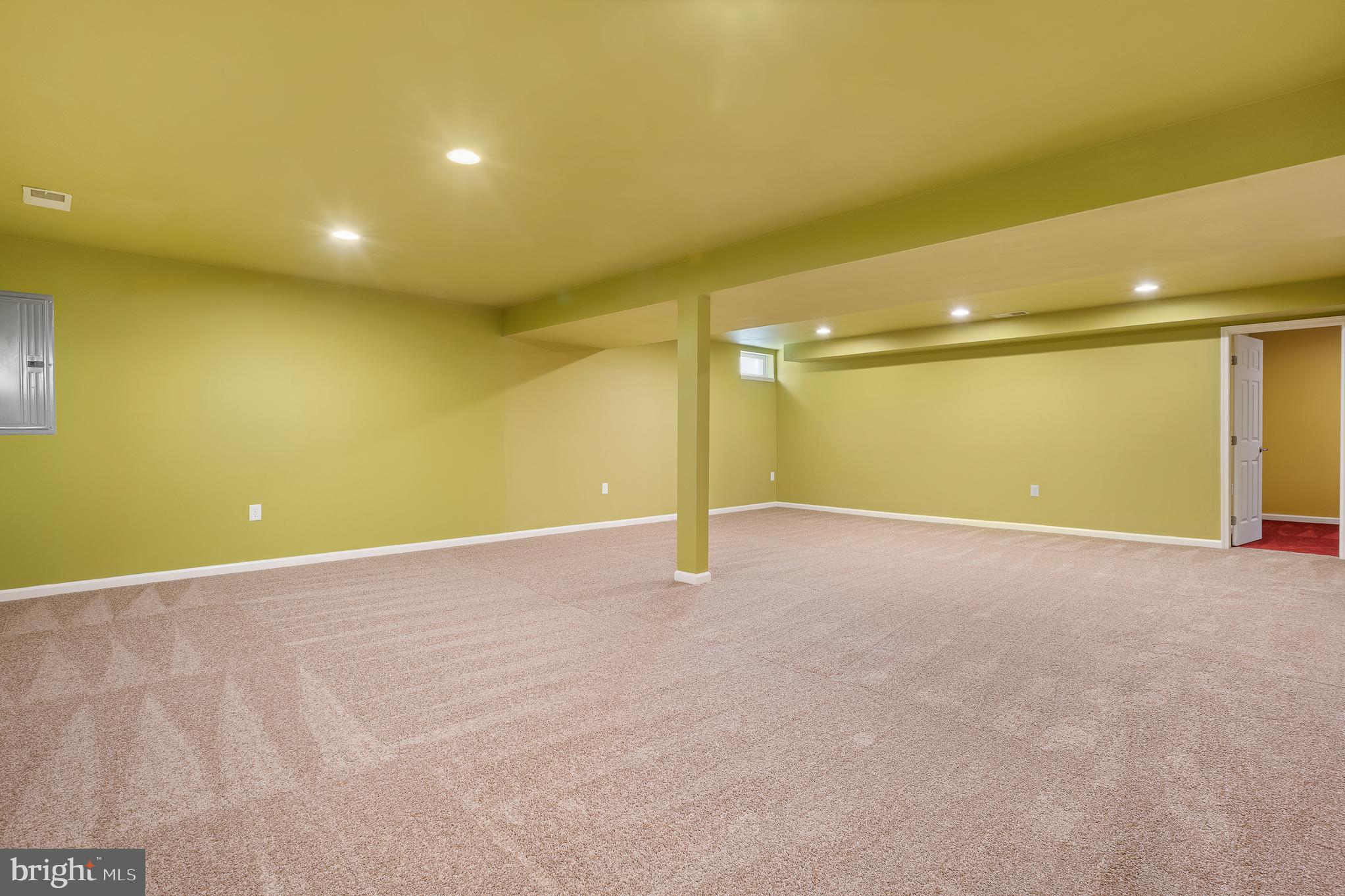 WILLOW WOODS - Residential