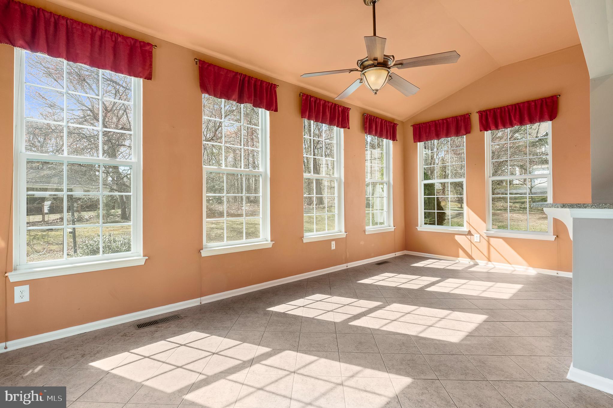 WILLOW WOODS - Residential