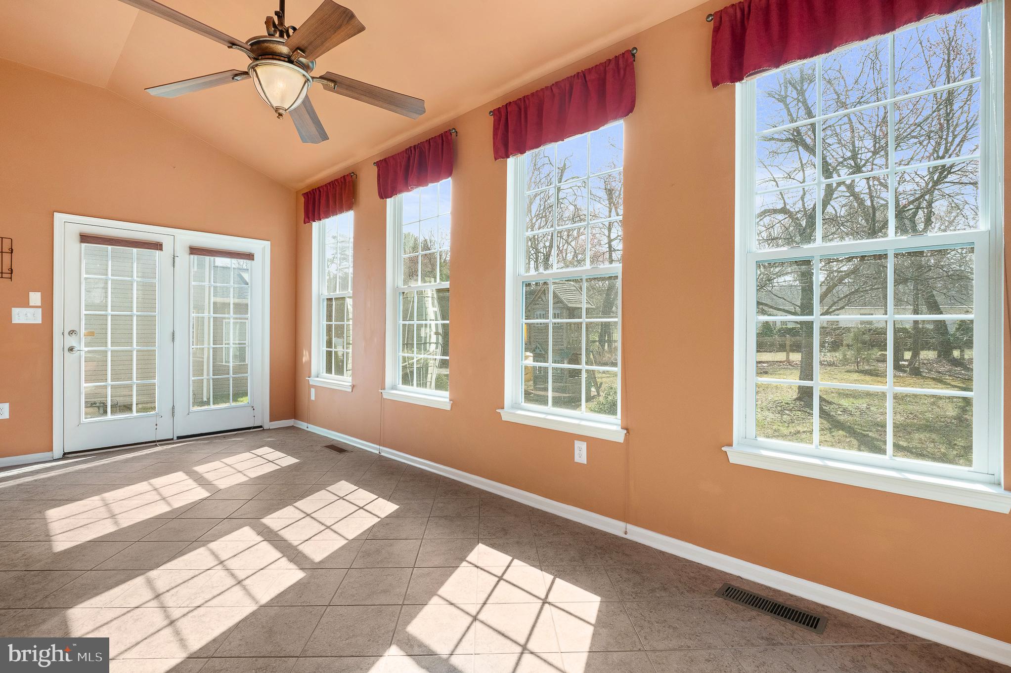 WILLOW WOODS - Residential