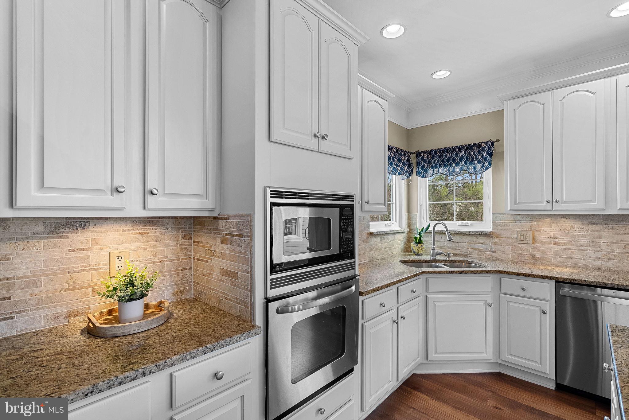 BROADLANDS - Residential