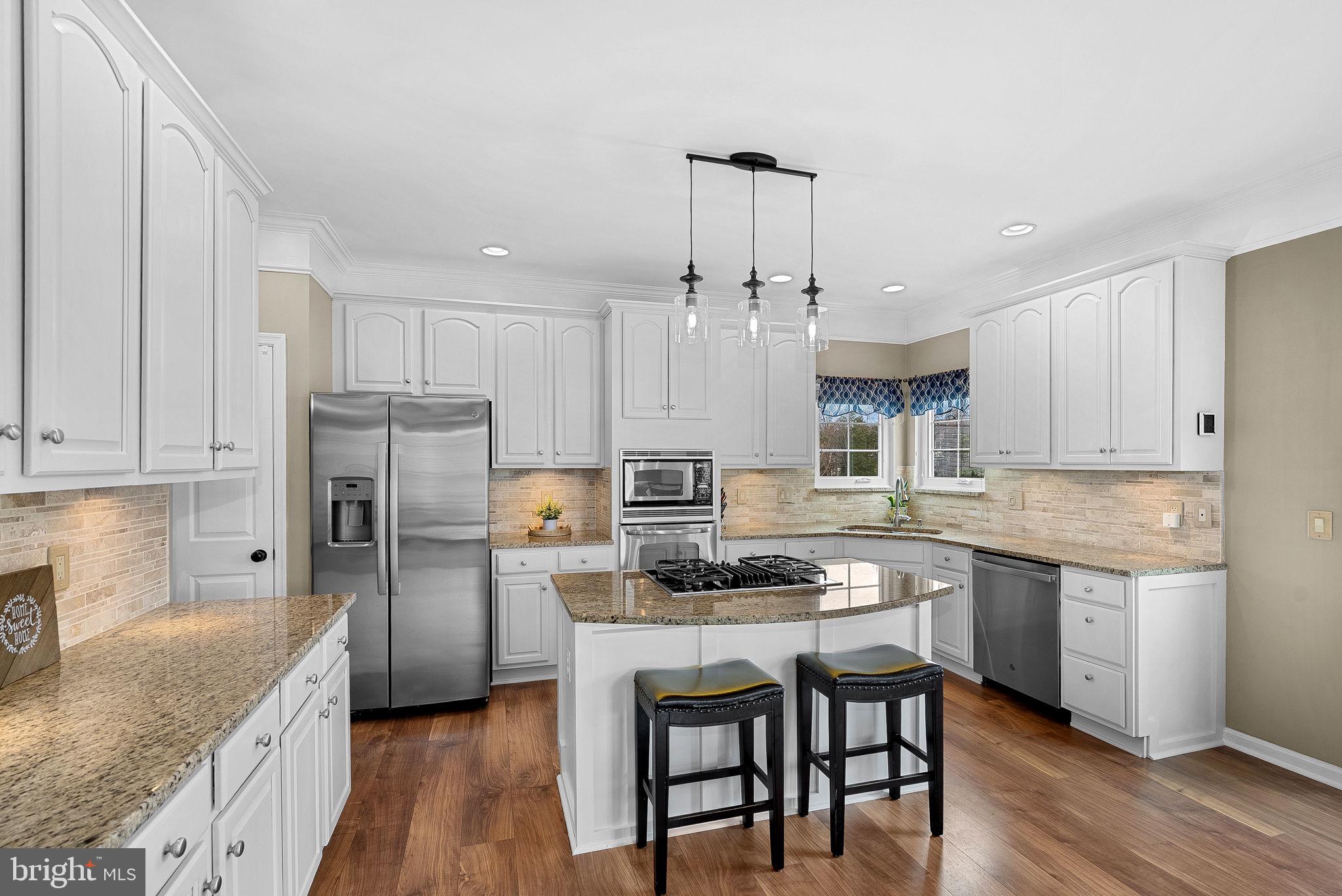 BROADLANDS - Residential