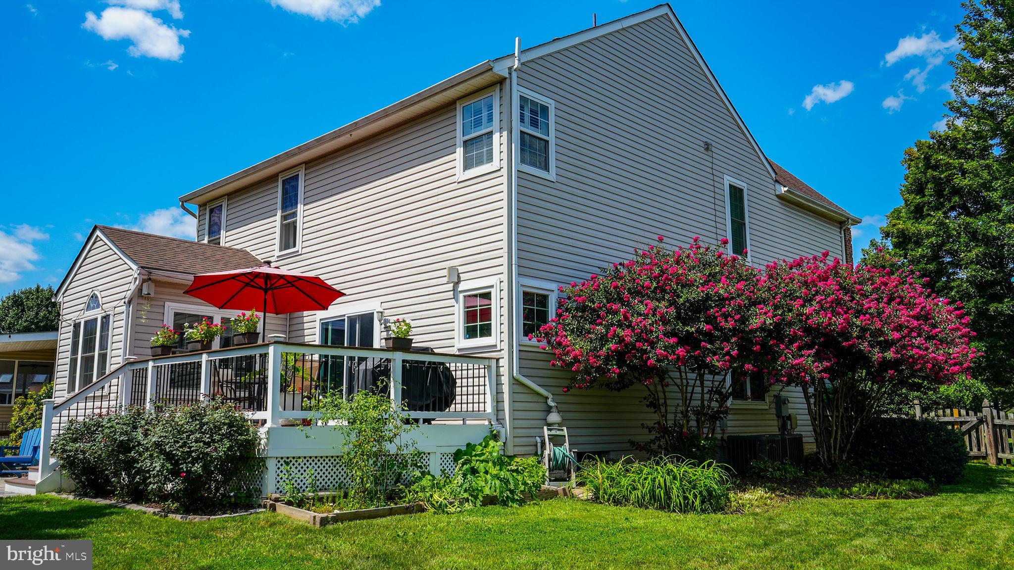 BROADLANDS - Residential