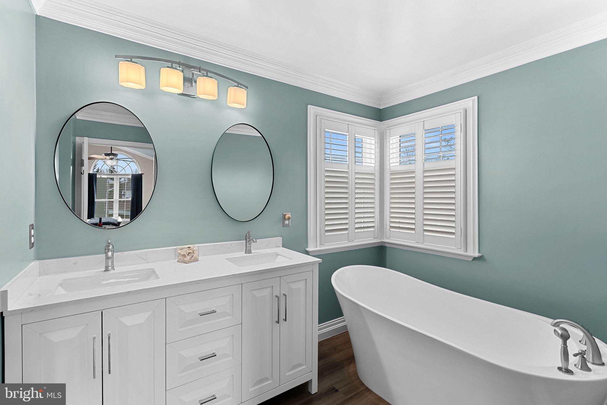 BROADLANDS - Residential