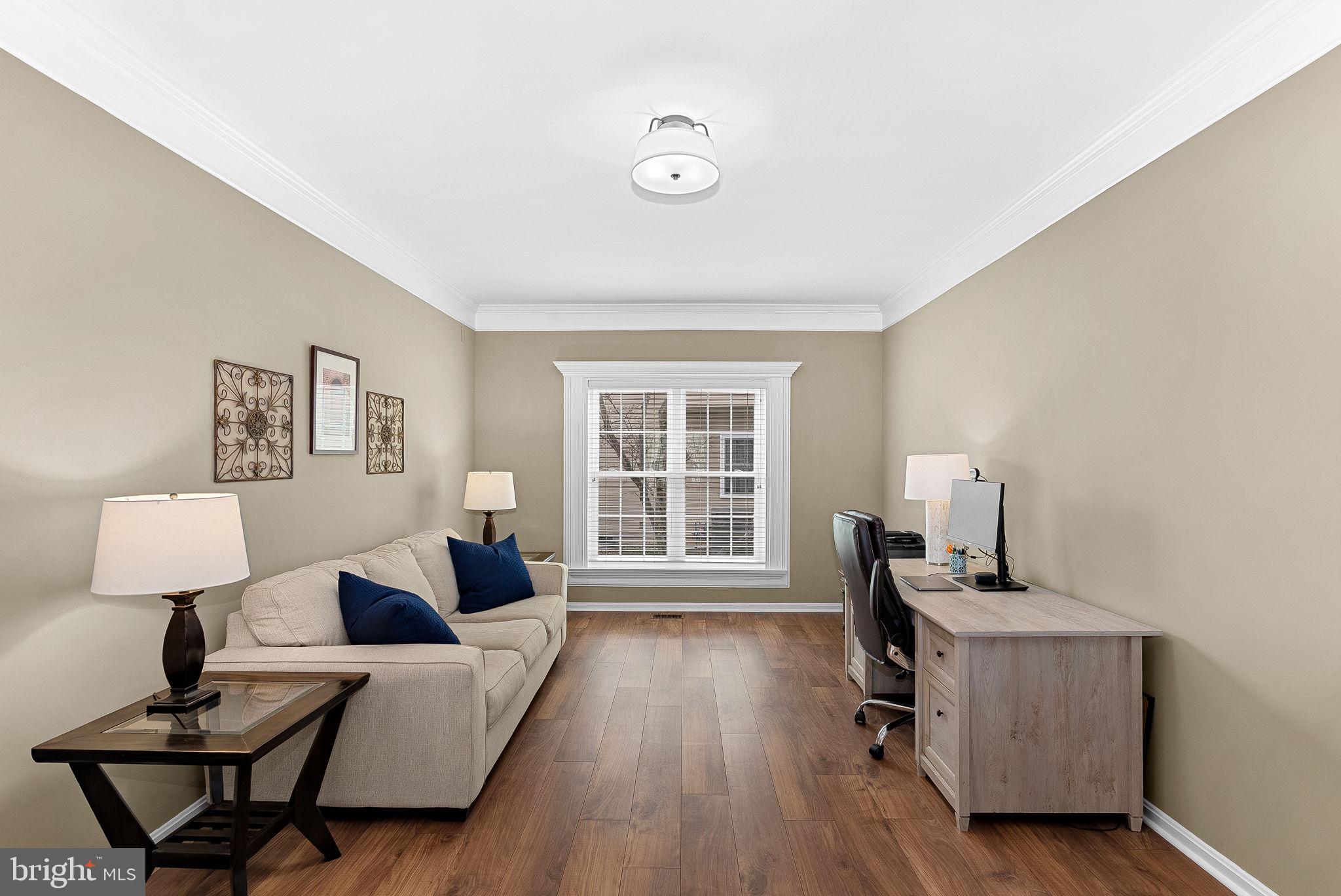 BROADLANDS - Residential