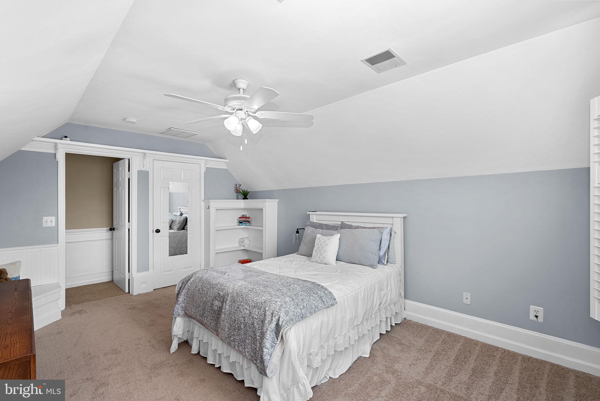 BROADLANDS - Residential