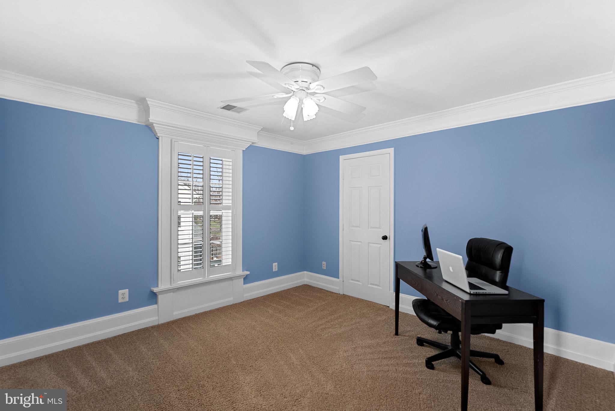 BROADLANDS - Residential