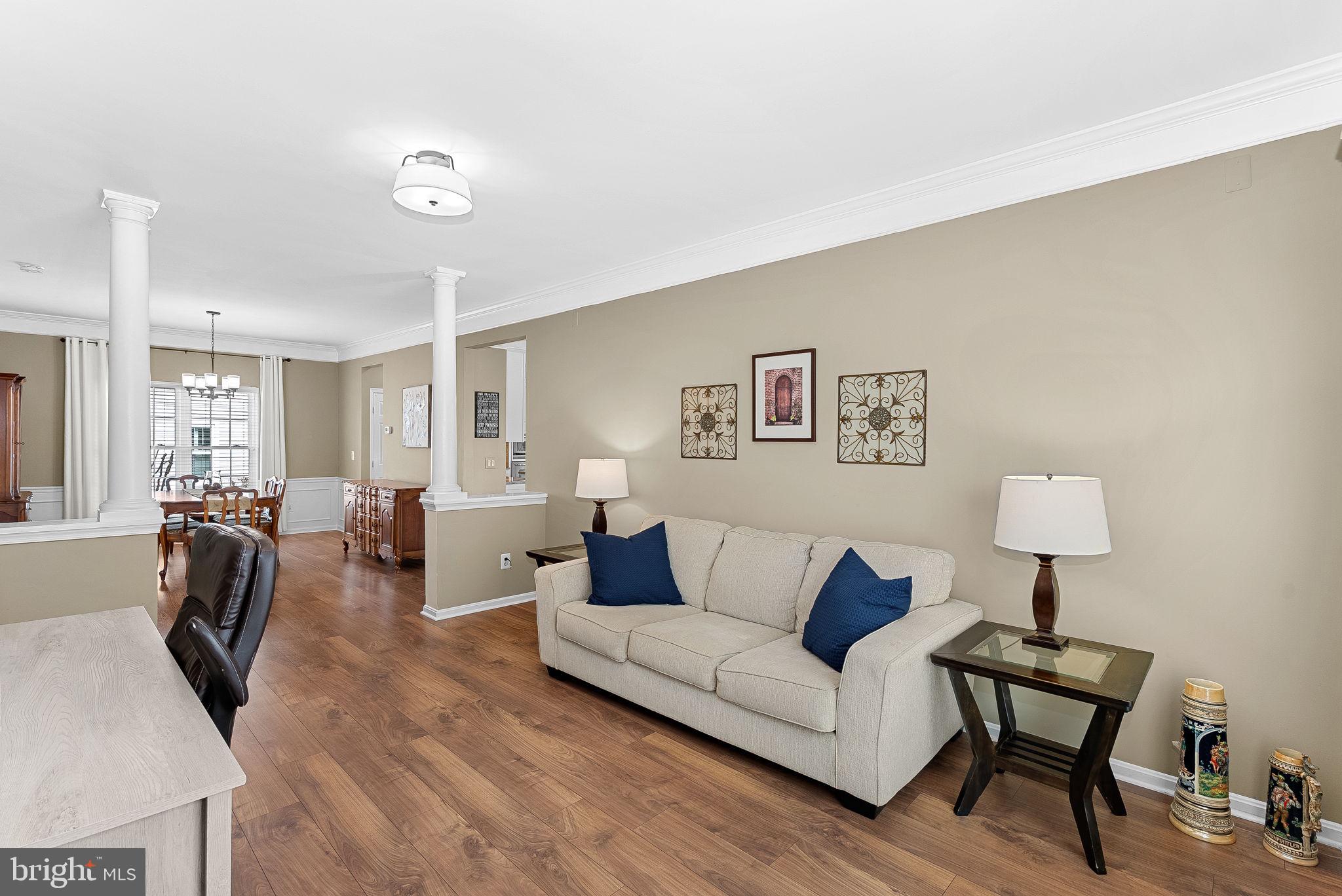 BROADLANDS - Residential