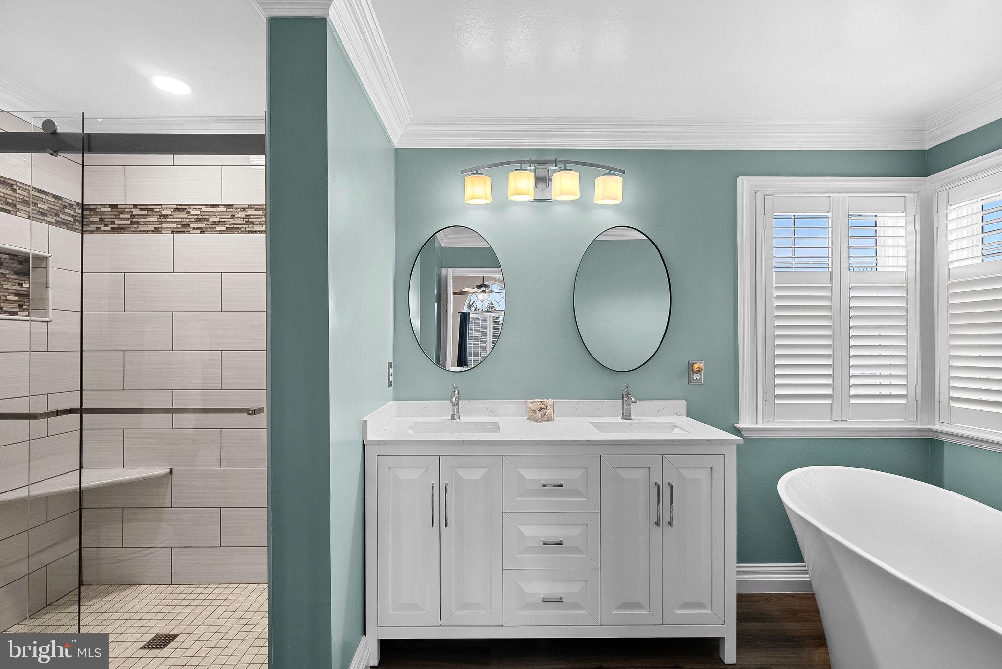 BROADLANDS - Residential