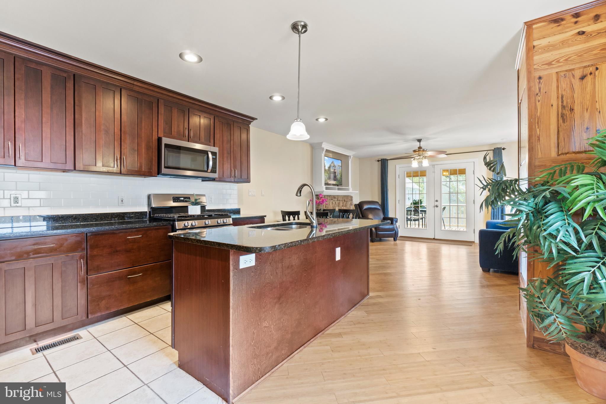 ELMHURST - Residential