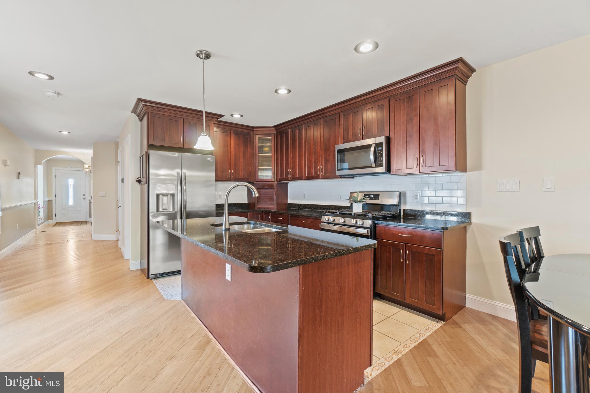 ELMHURST - Residential