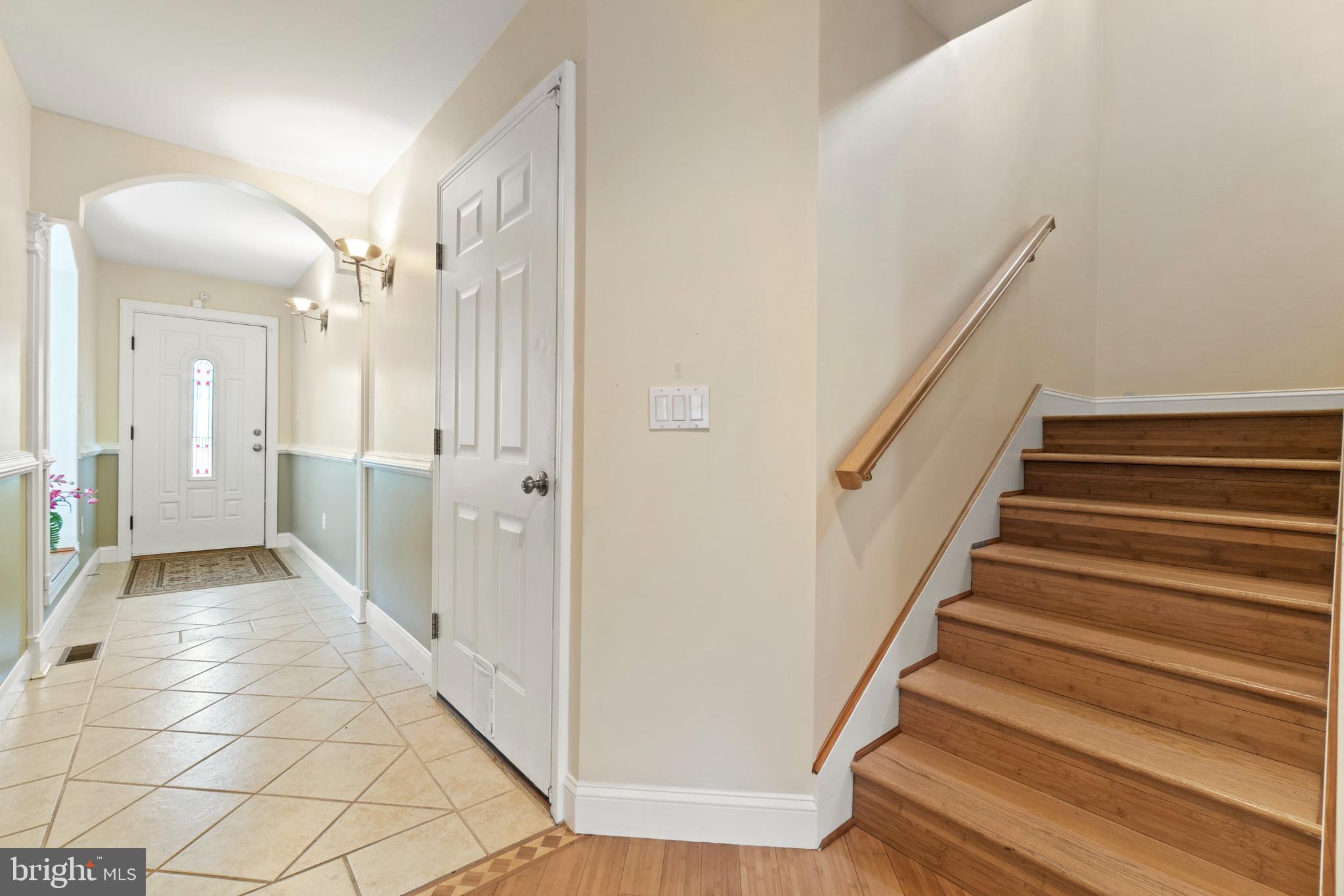 ELMHURST - Residential