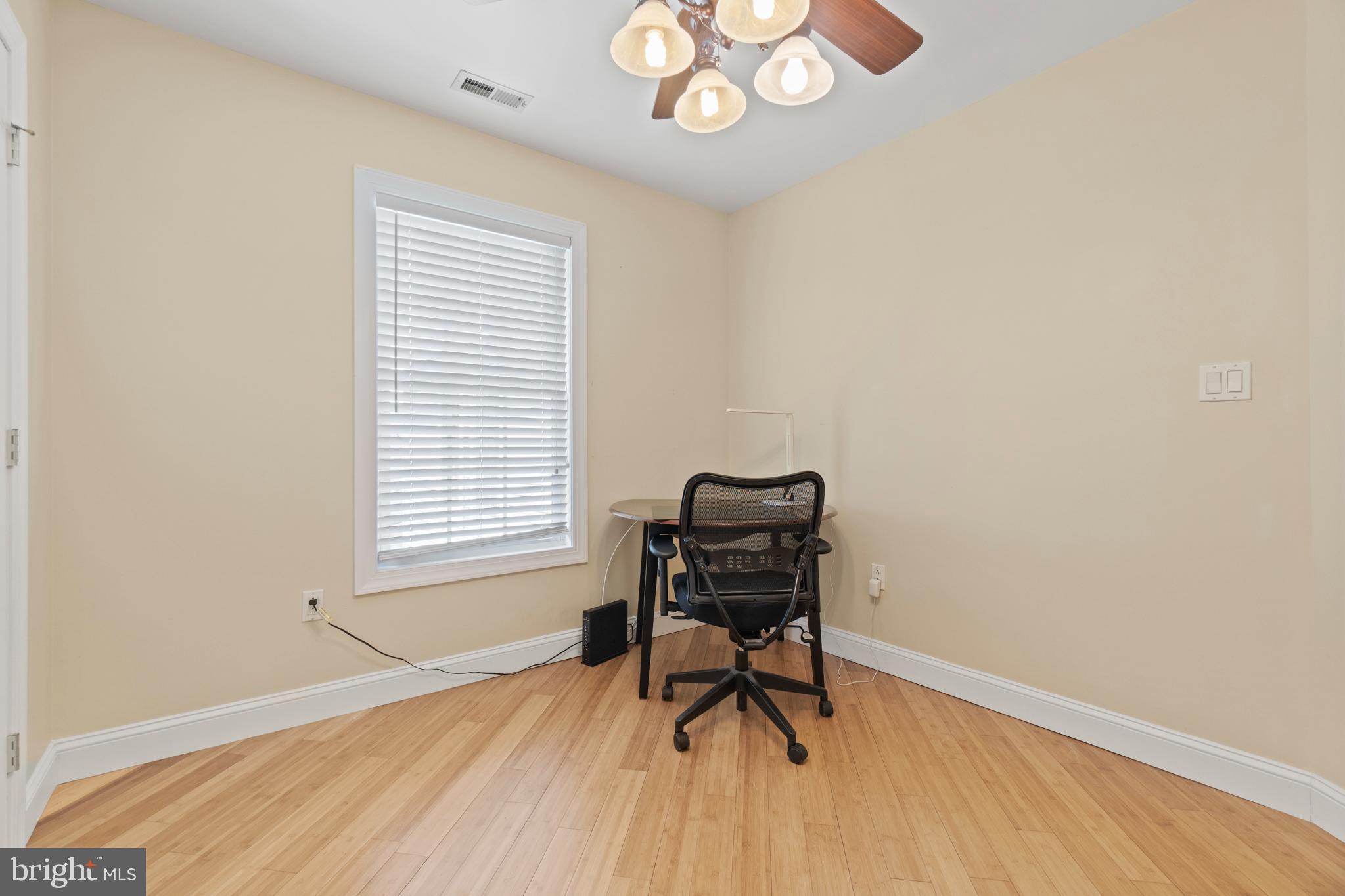 ELMHURST - Residential