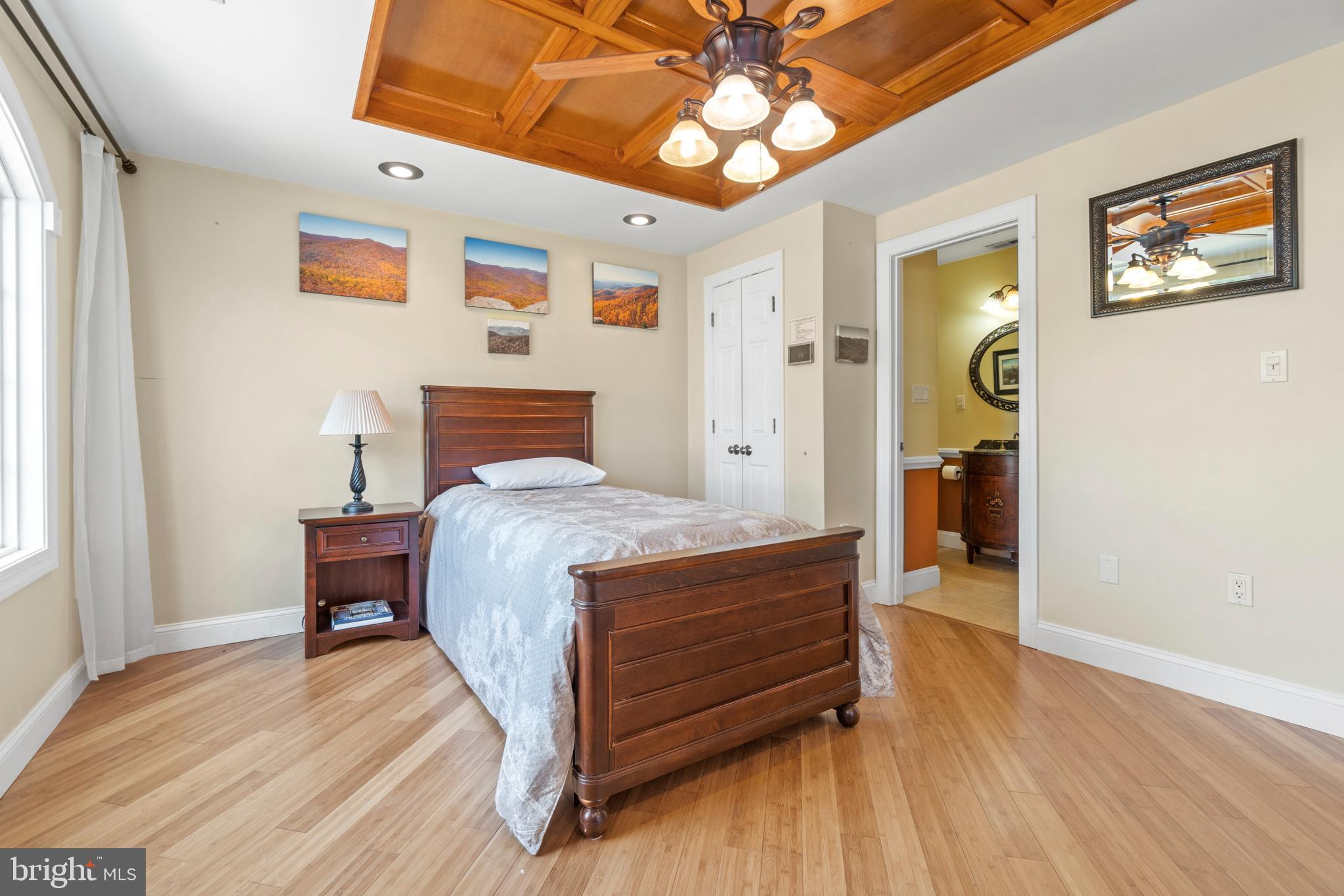 ELMHURST - Residential