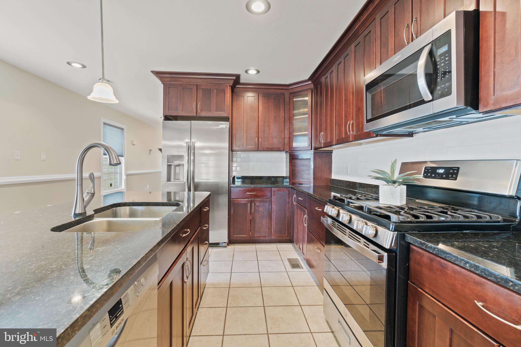 ELMHURST - Residential