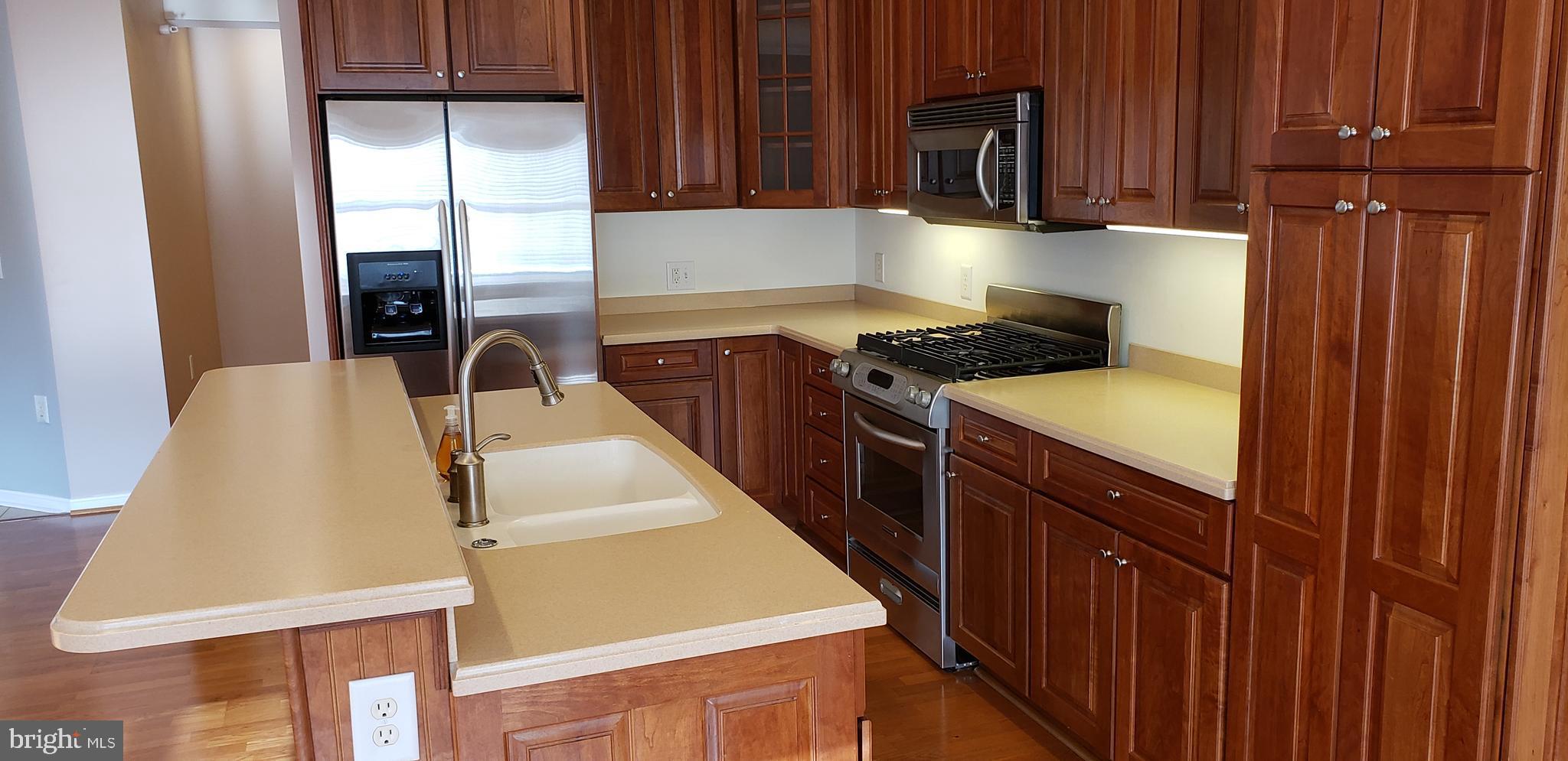 ROUNDWOOD RIDGE - Residential