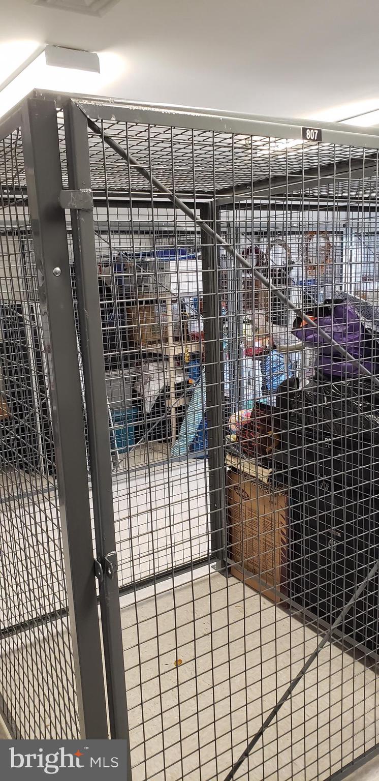 ROUNDWOOD RIDGE - Residential