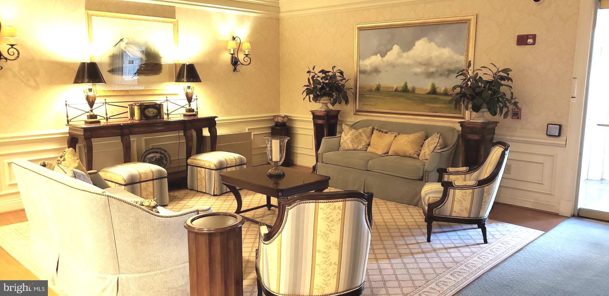 ROUNDWOOD RIDGE - Residential