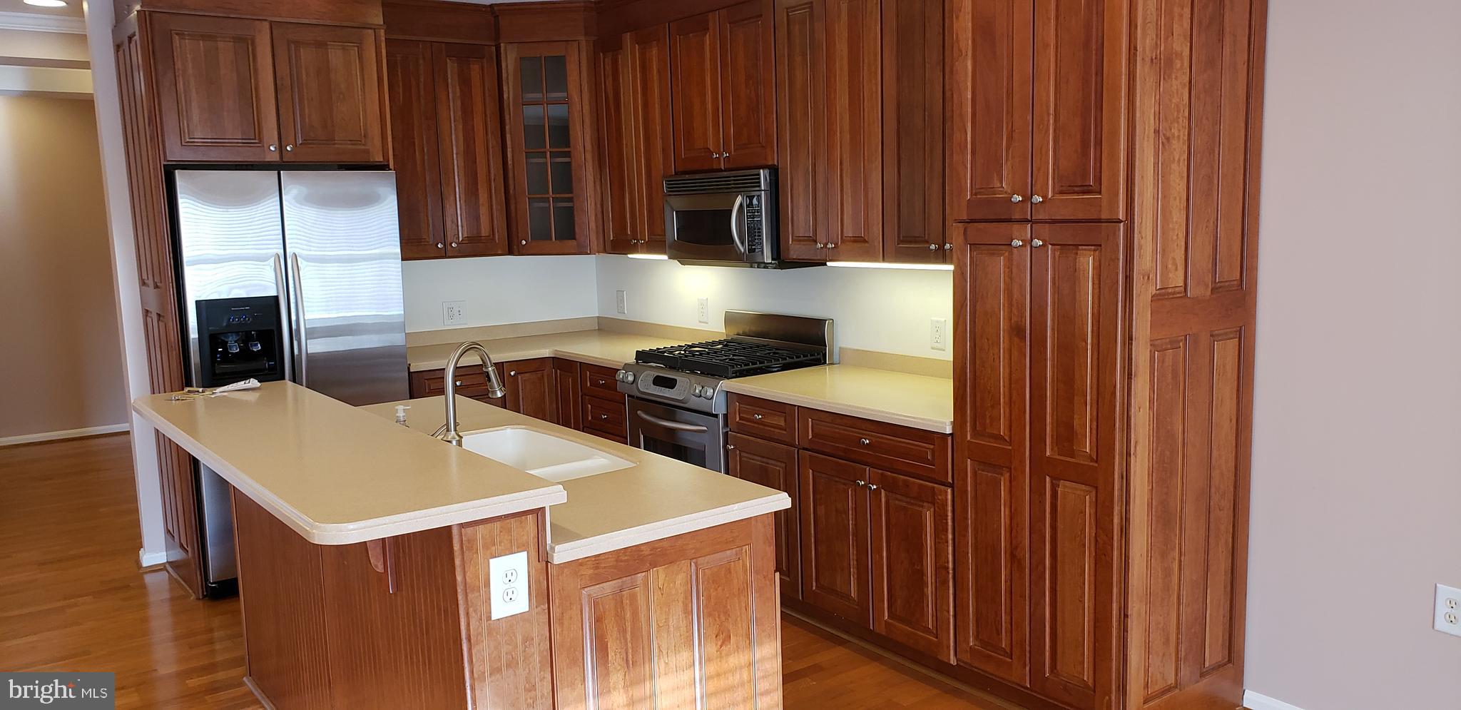 ROUNDWOOD RIDGE - Residential