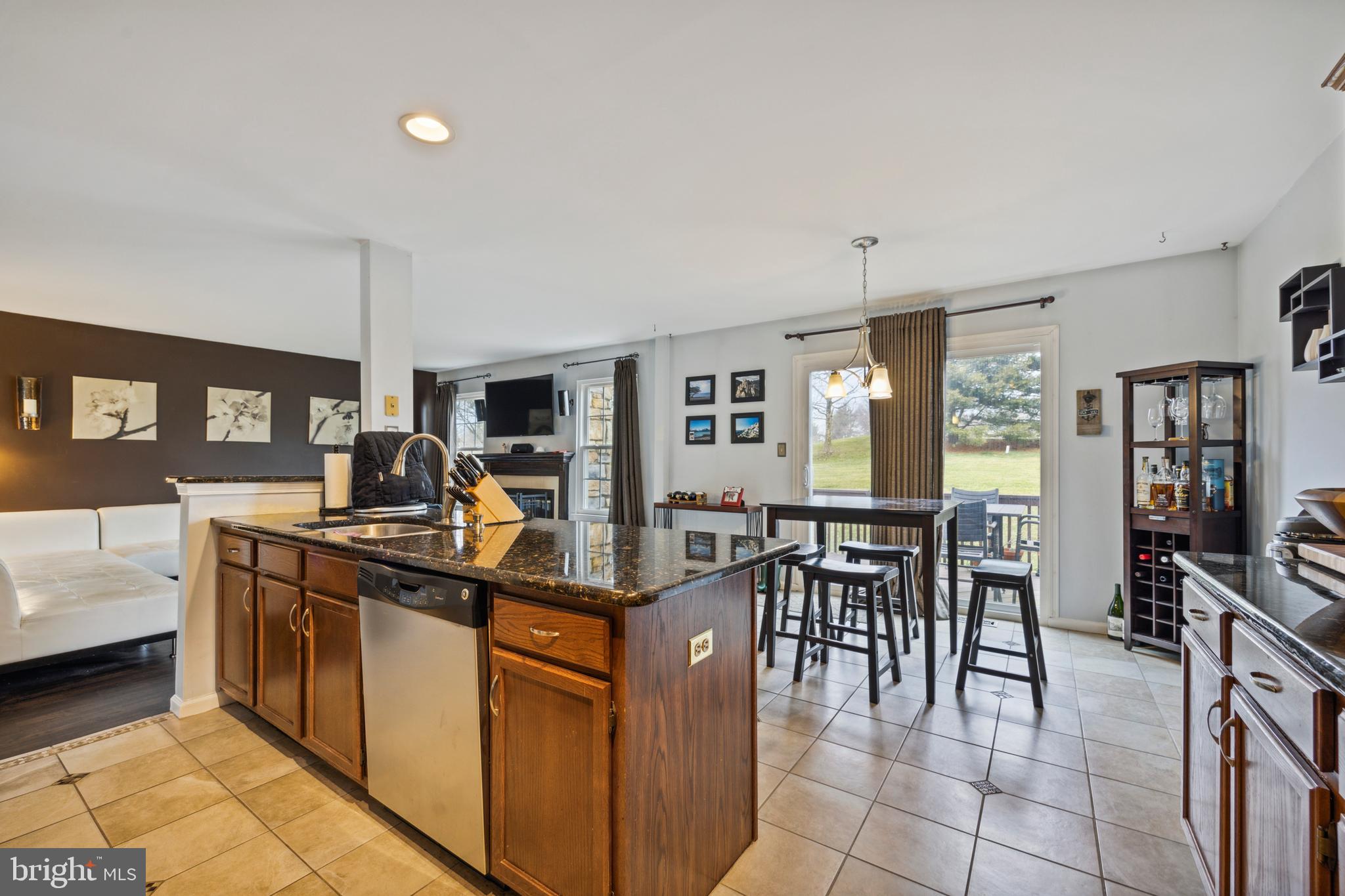 BLUE BELL CC - Residential Lease