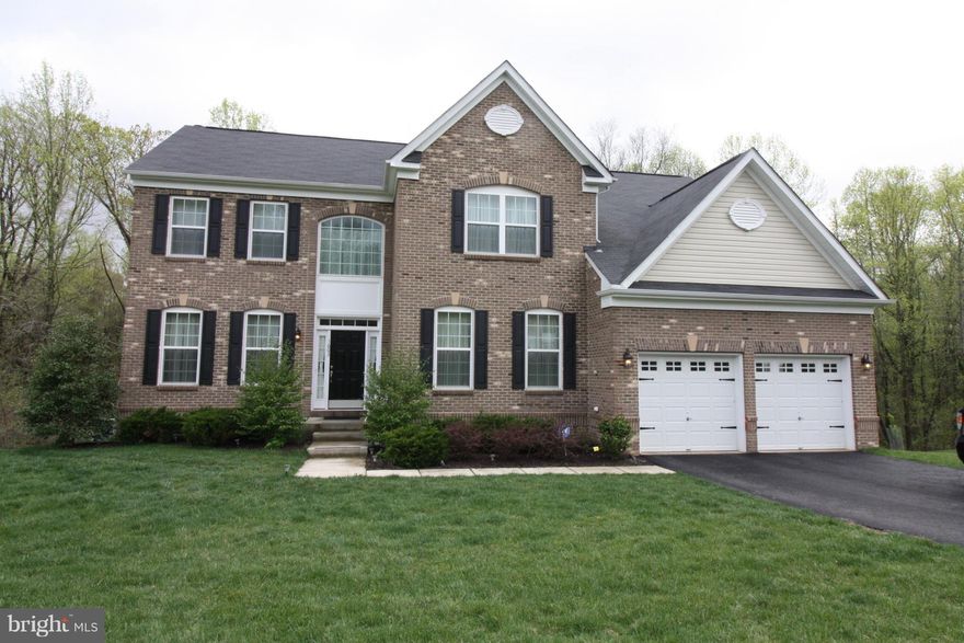 REDUCED !!! BARGAIN !!Great location. 5/6 bedrooms with the 6th in finished basement. 4 full baths ! Well maintained home.  Small, friendly neighborhood with minimal HOA fees ($100 per YEAR).NO Deferred water/sewer tap fees!! Screened in patio area under deck for bug free cookouts. Bedrooms are large and has a first floor bedroom for the in laws!  Easy access to 210. Accokeek Academy area! HURRY !