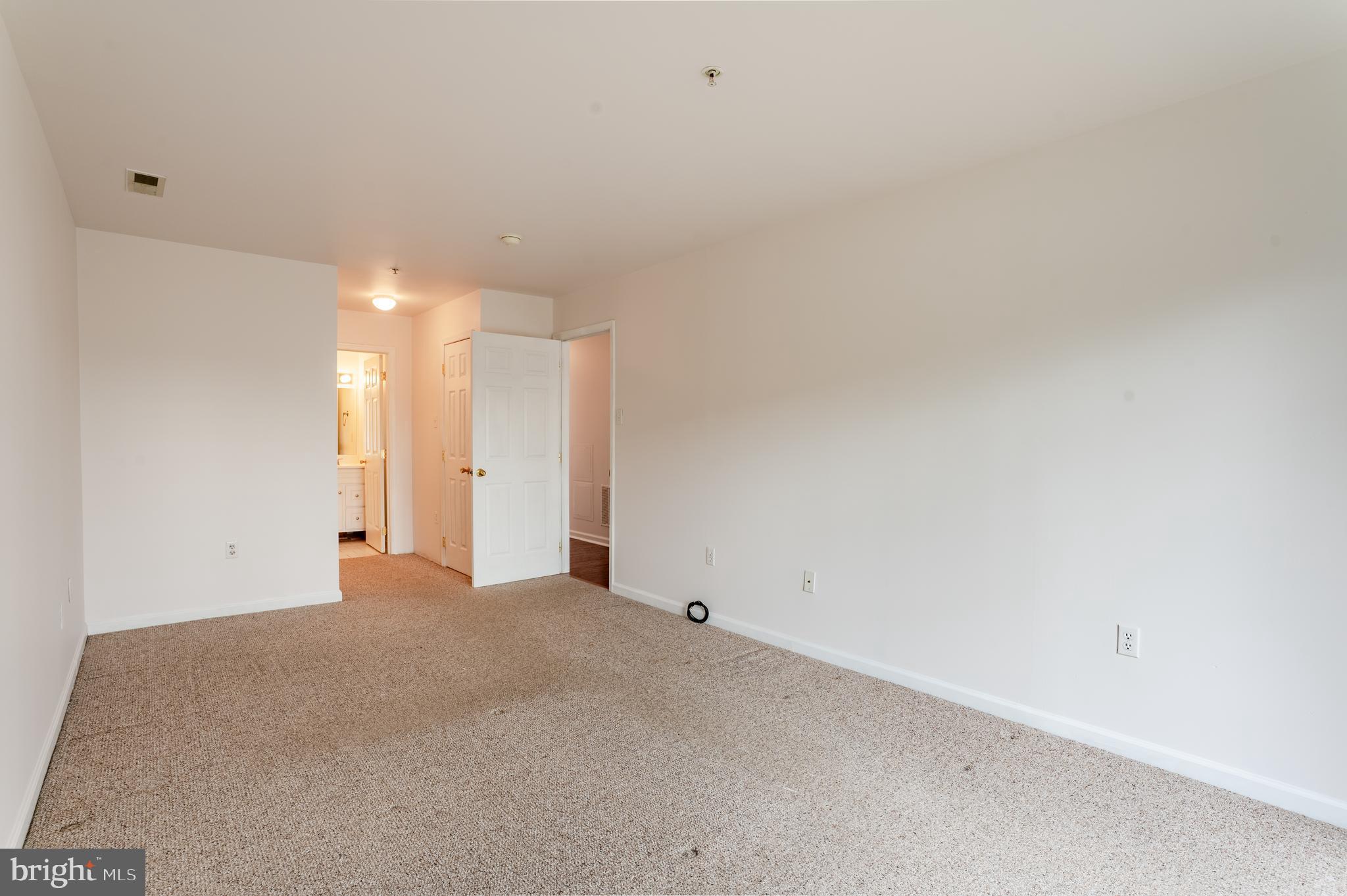 PHILADELPHIA (NORTHEAST) - Residential