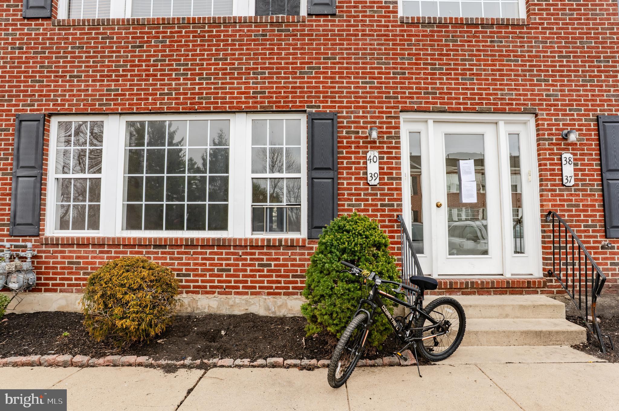 PHILADELPHIA (NORTHEAST) - Residential