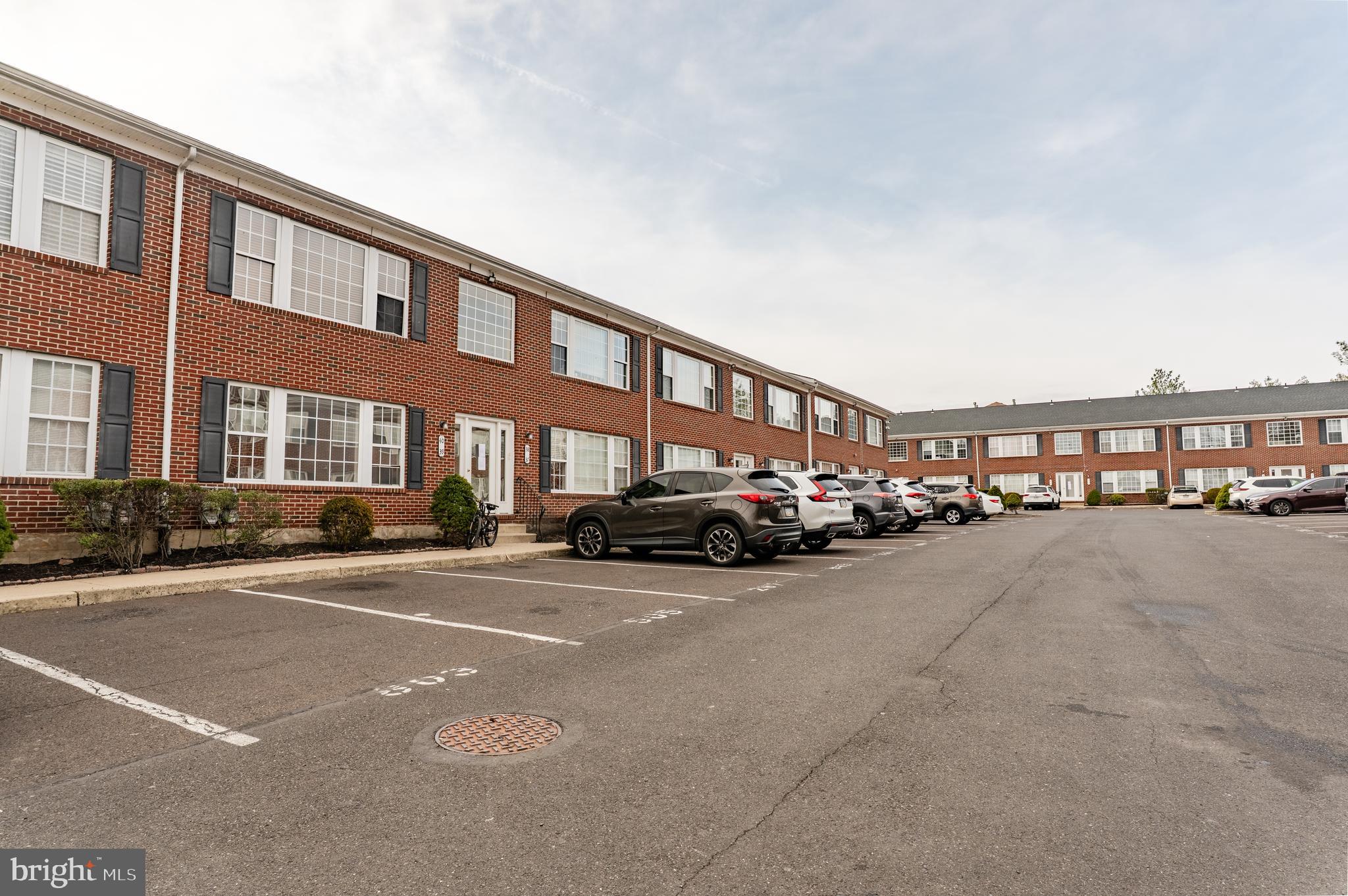 PHILADELPHIA (NORTHEAST) - Residential