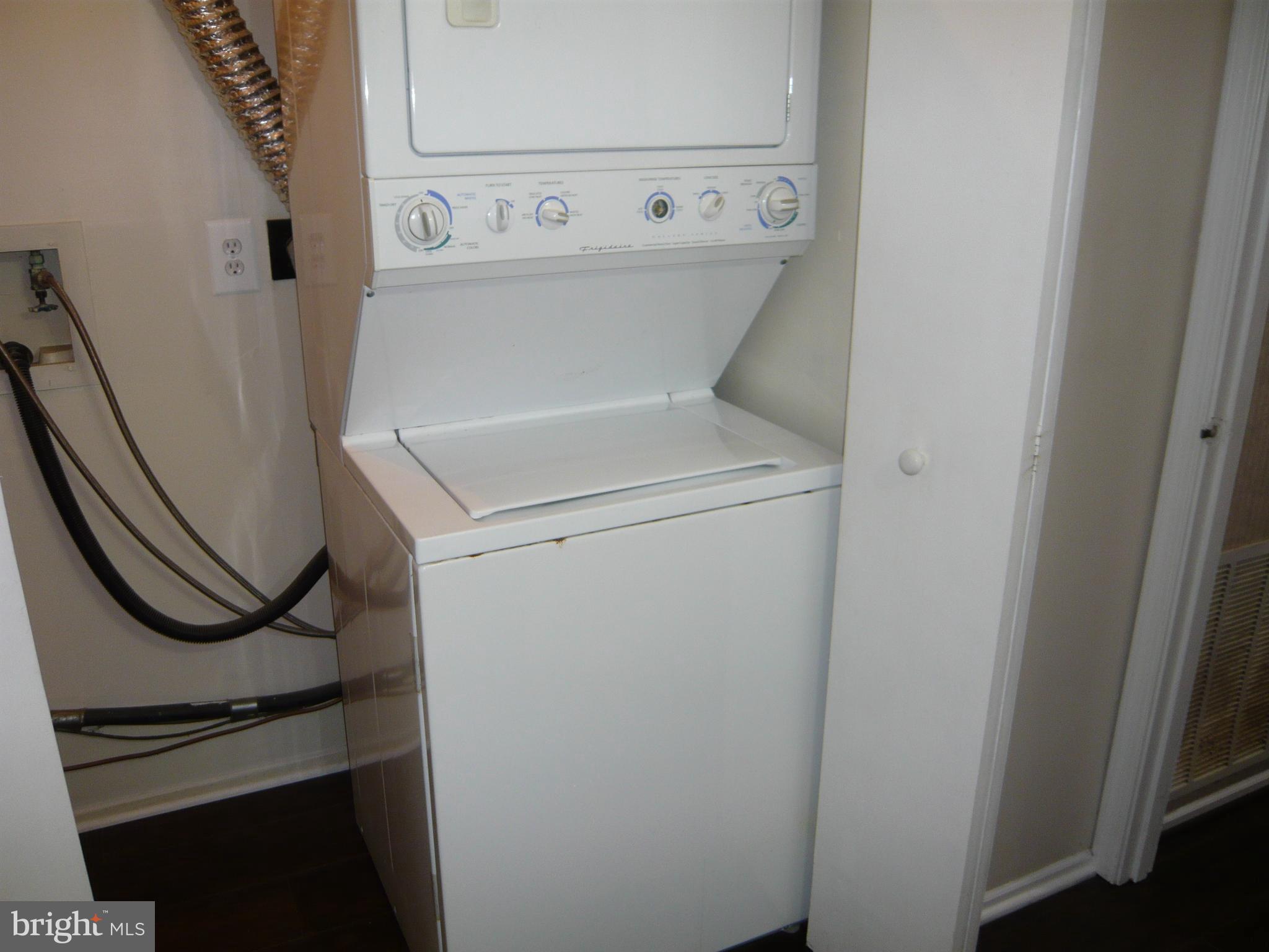 NORTHVIEW AT LAKE VILLAGE - Residential Lease