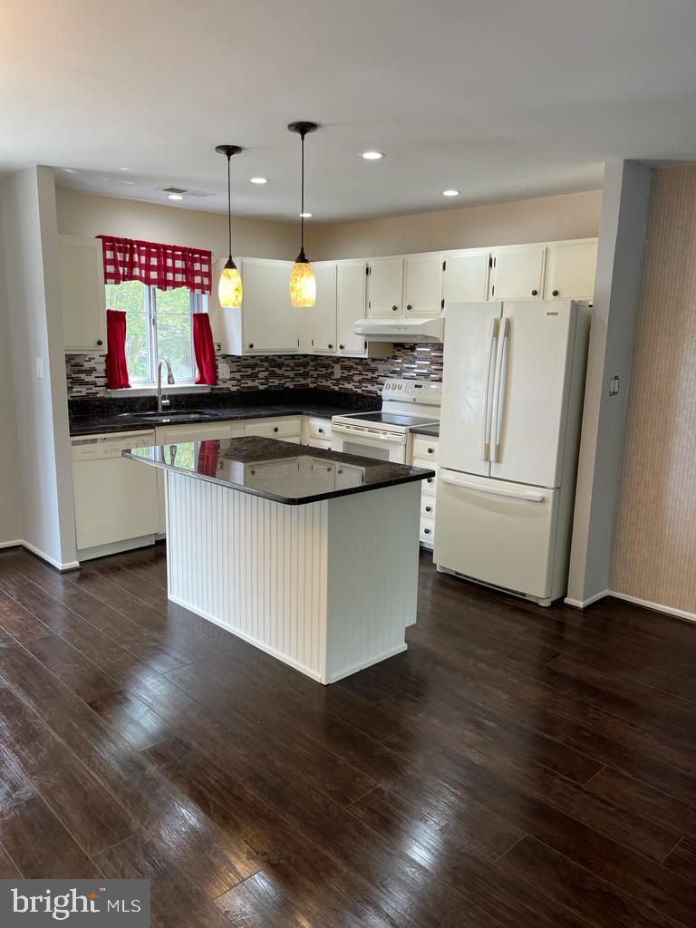 NORTHVIEW AT LAKE VILLAGE - Residential Lease