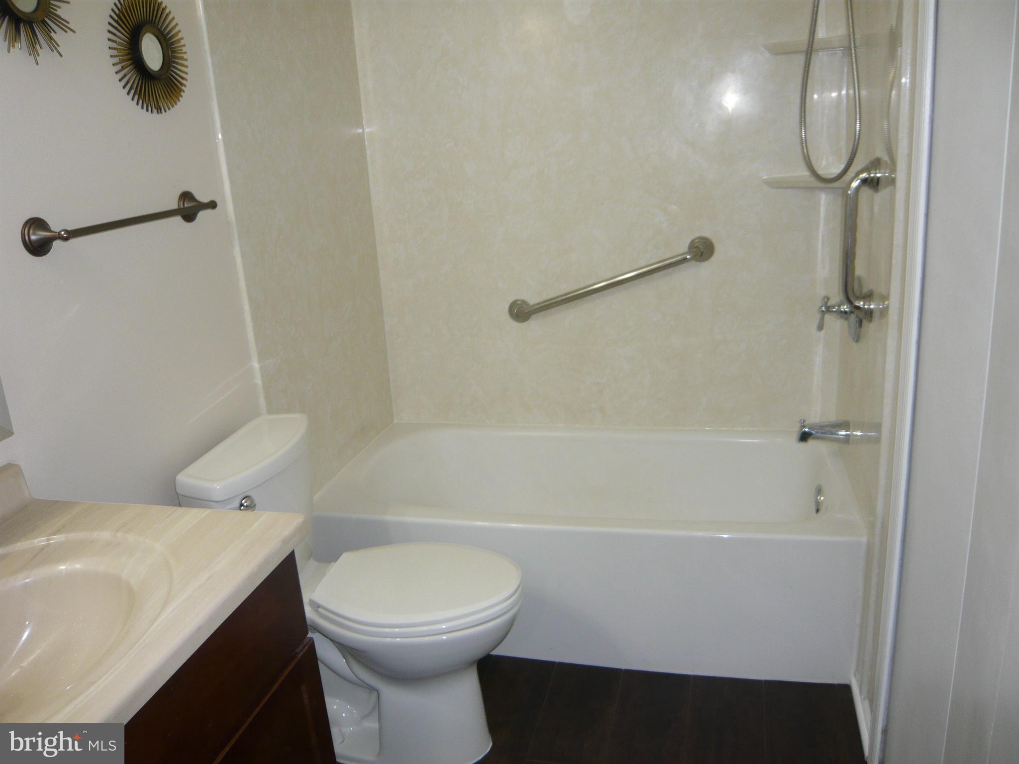 NORTHVIEW AT LAKE VILLAGE - Residential Lease