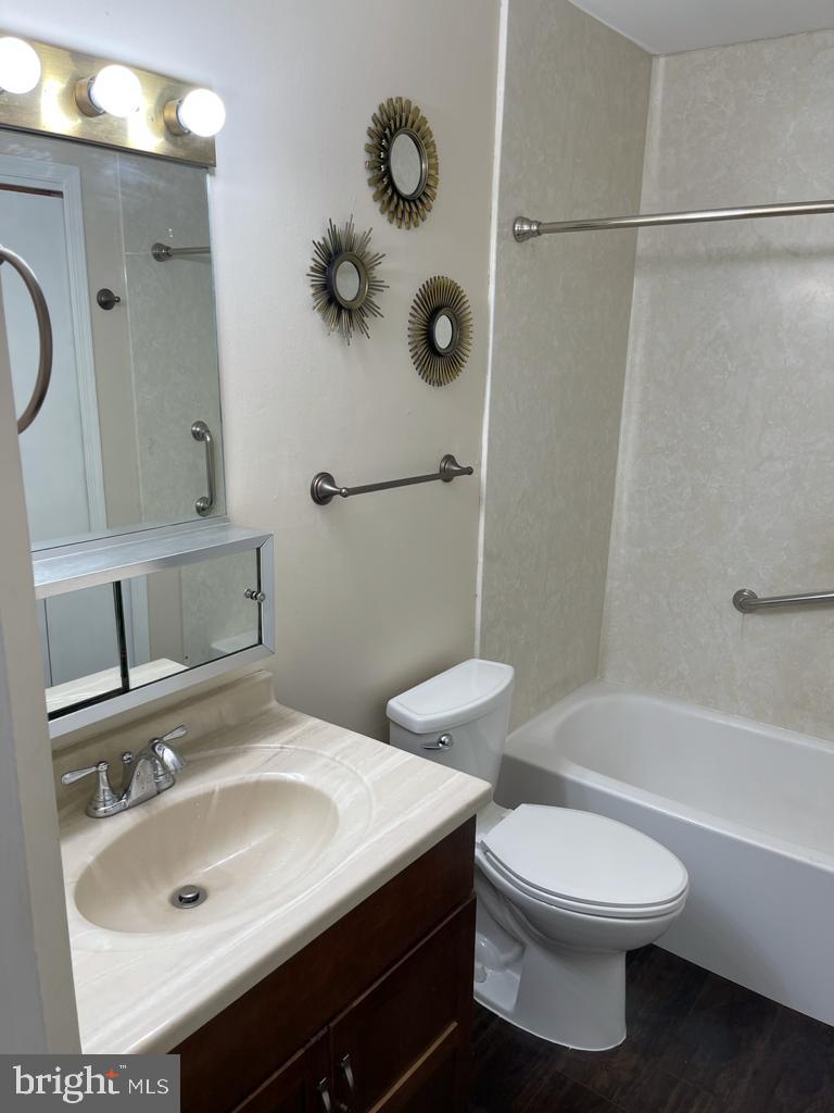 NORTHVIEW AT LAKE VILLAGE - Residential Lease