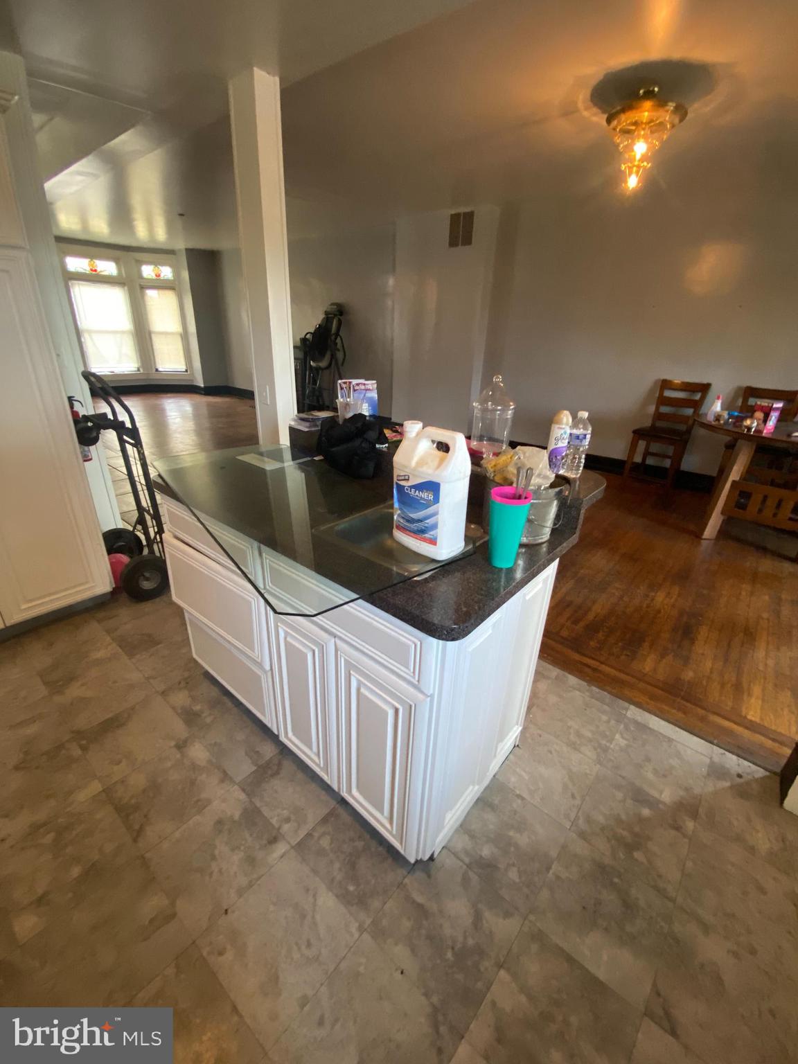 EVERGREEN LAWN - Residential