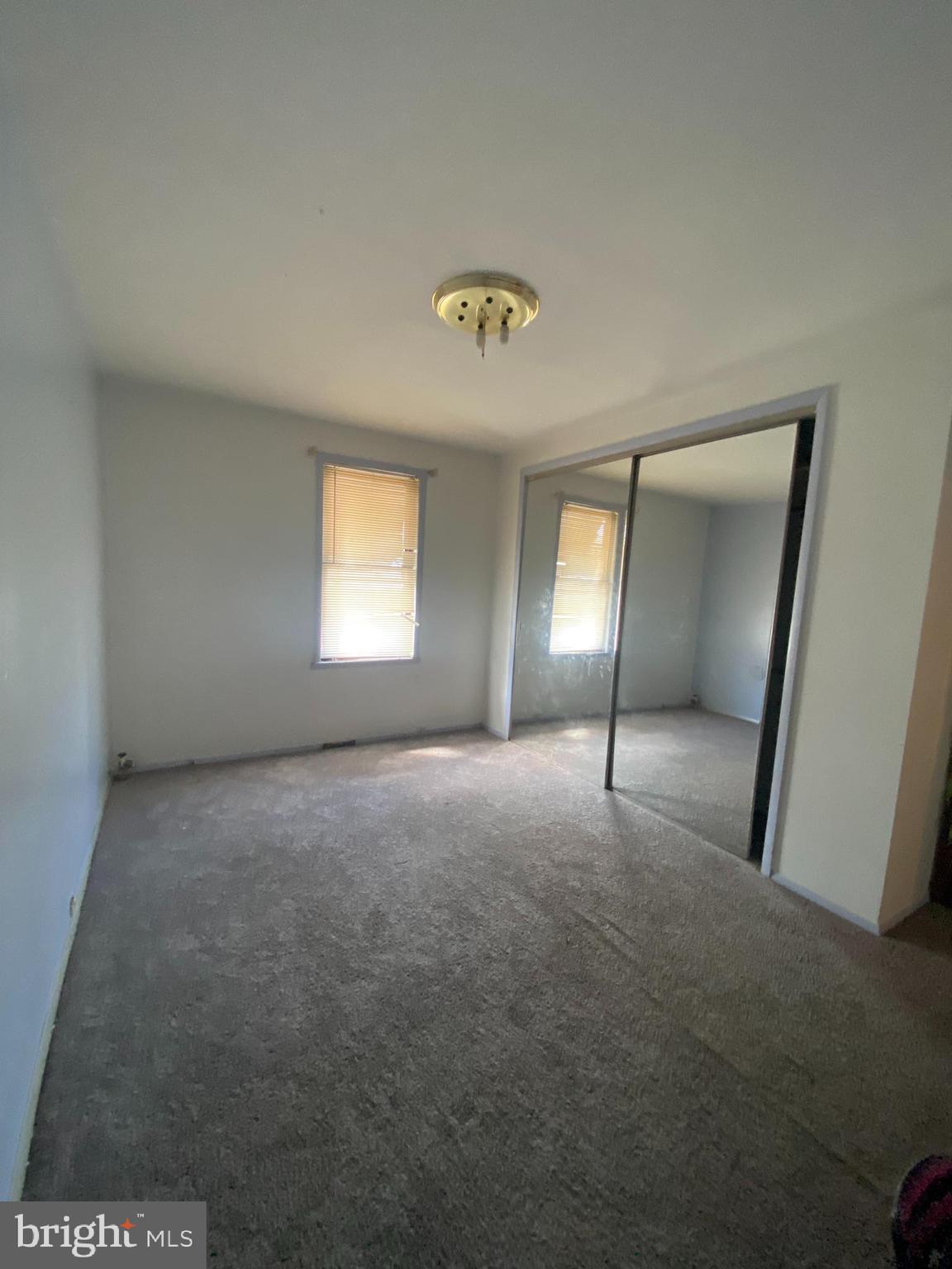 EVERGREEN LAWN - Residential