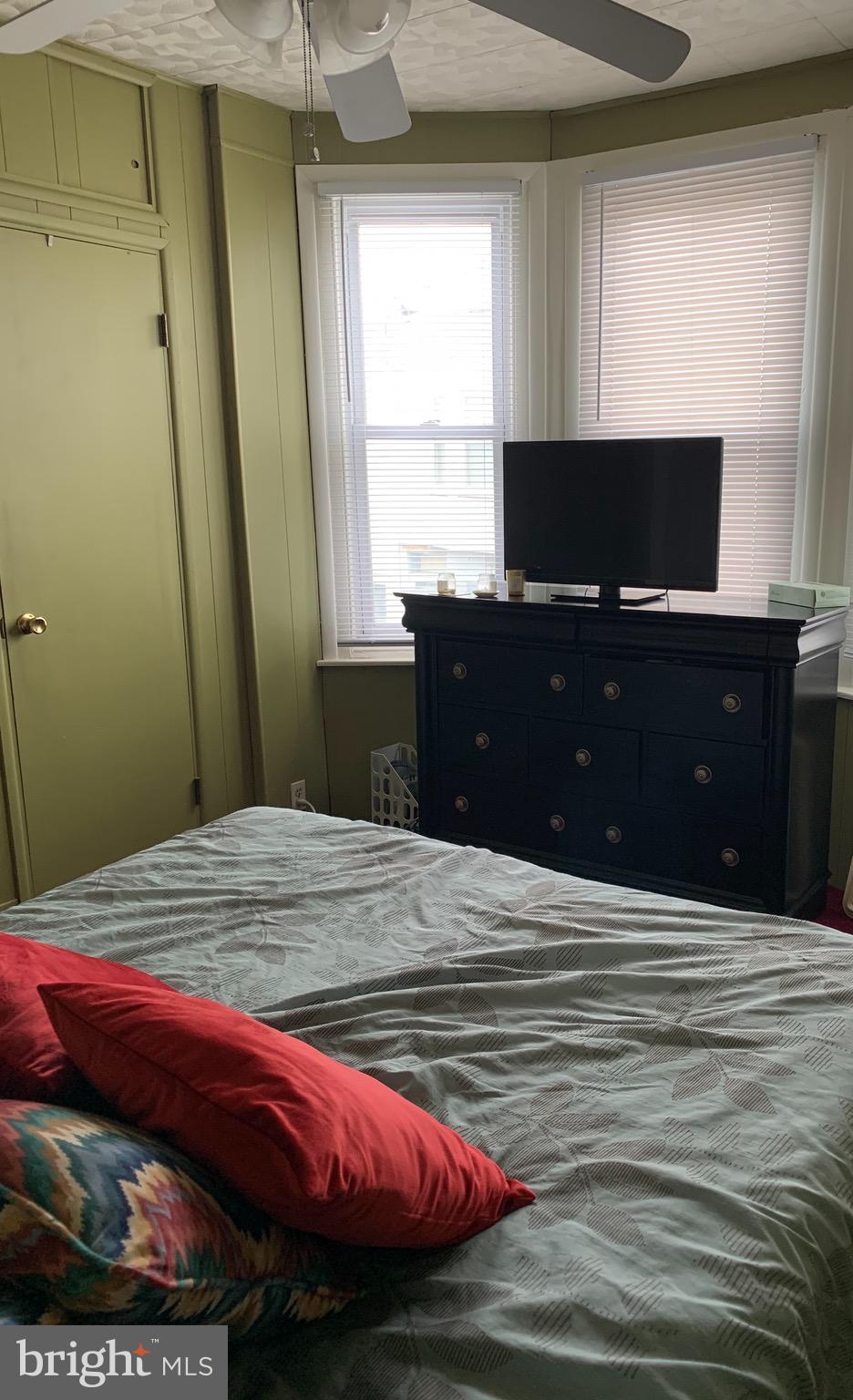 WHITMAN - Residential