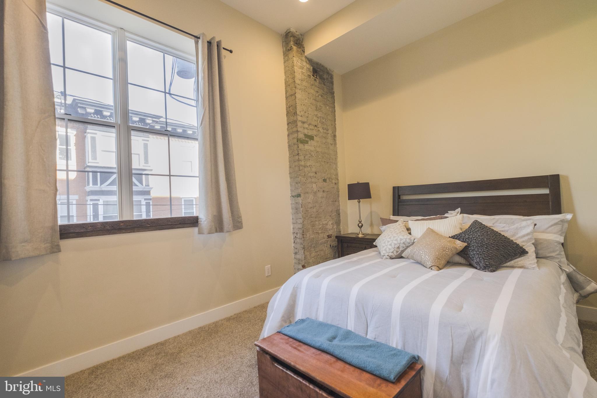 QUEEN VILLAGE - Residential Lease